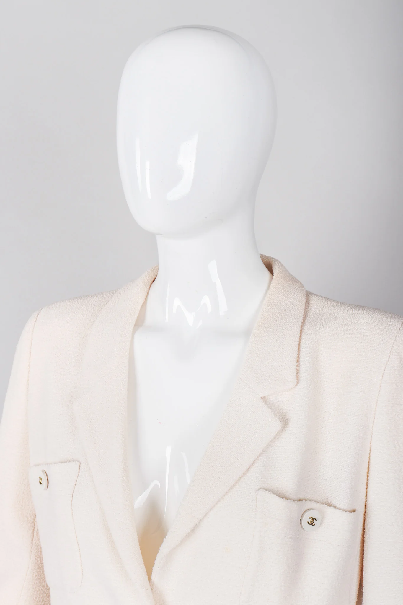Classic Tweed Jacket - Image 9