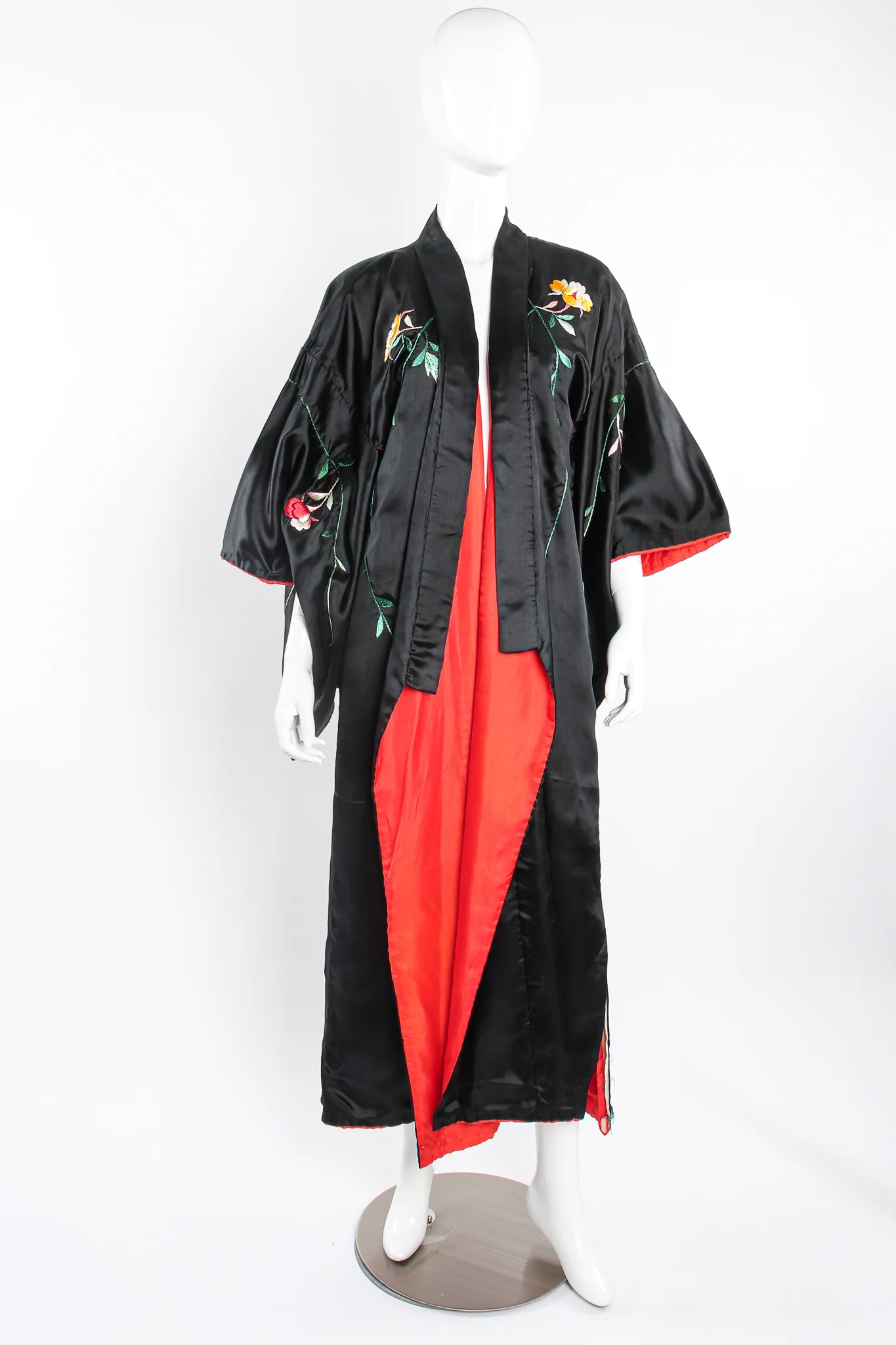 Climbing Rose Kimono - Image 5