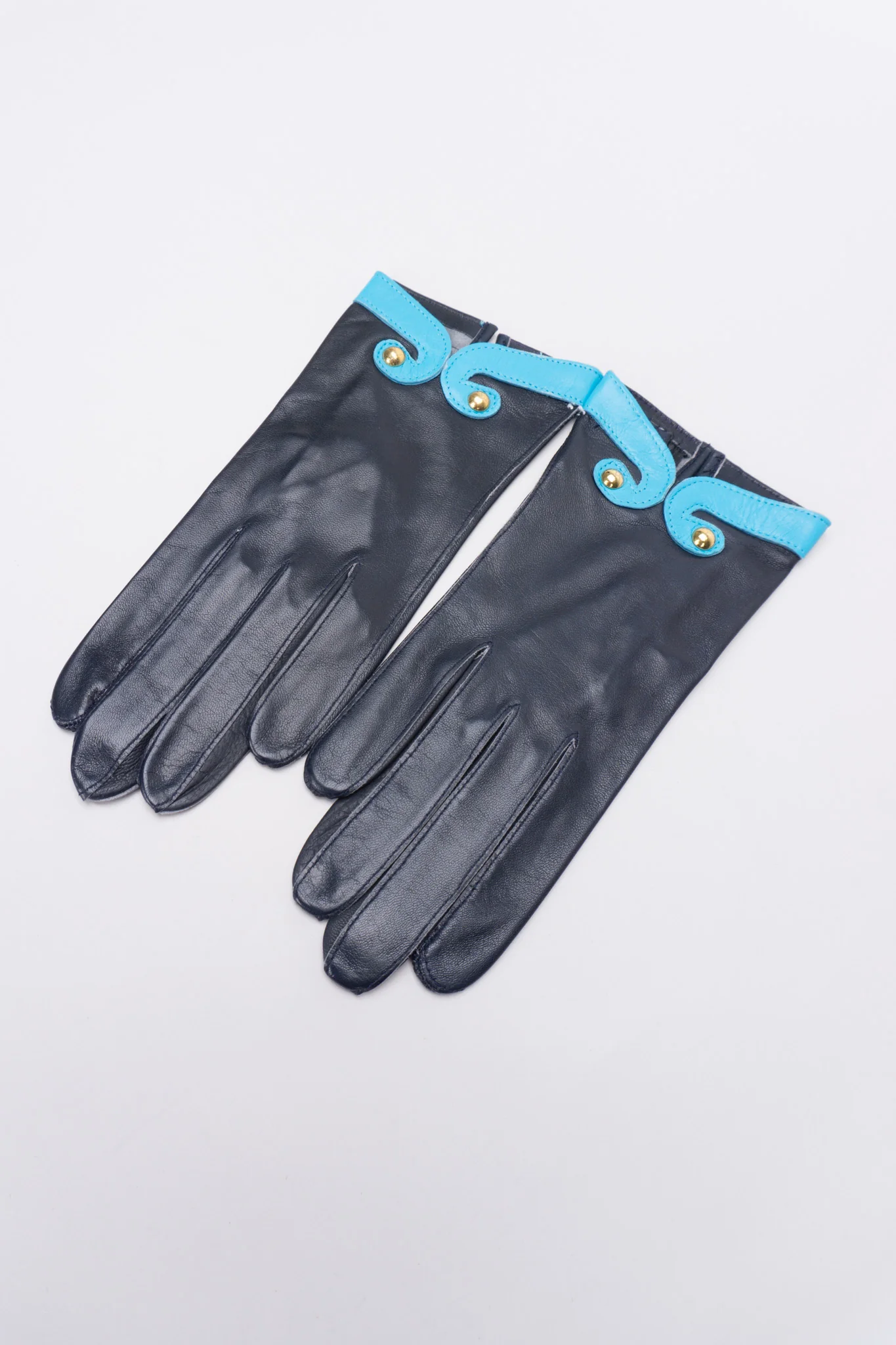Contrast Trim Gloves - Image 4