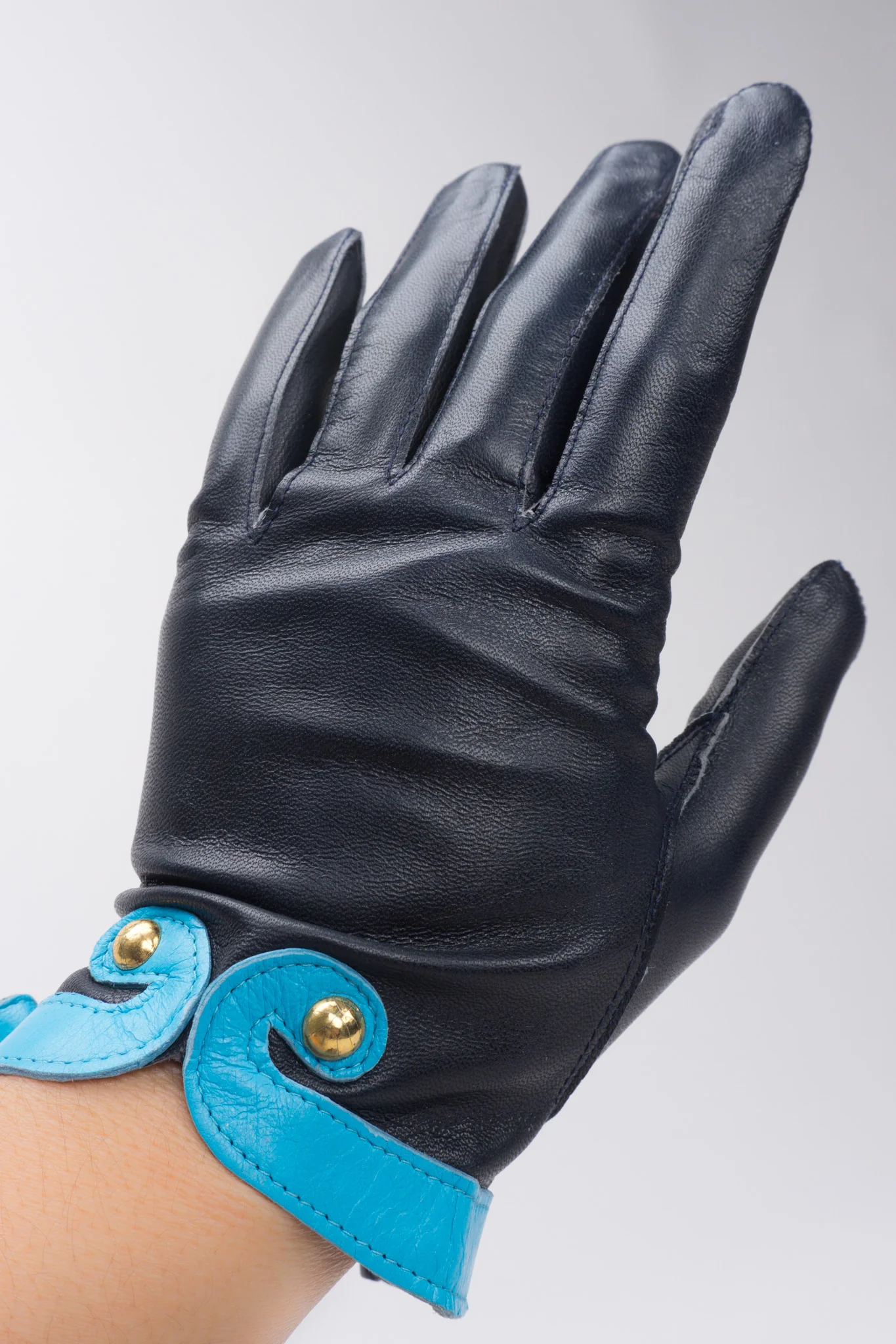 Contrast Trim Gloves - Image 6