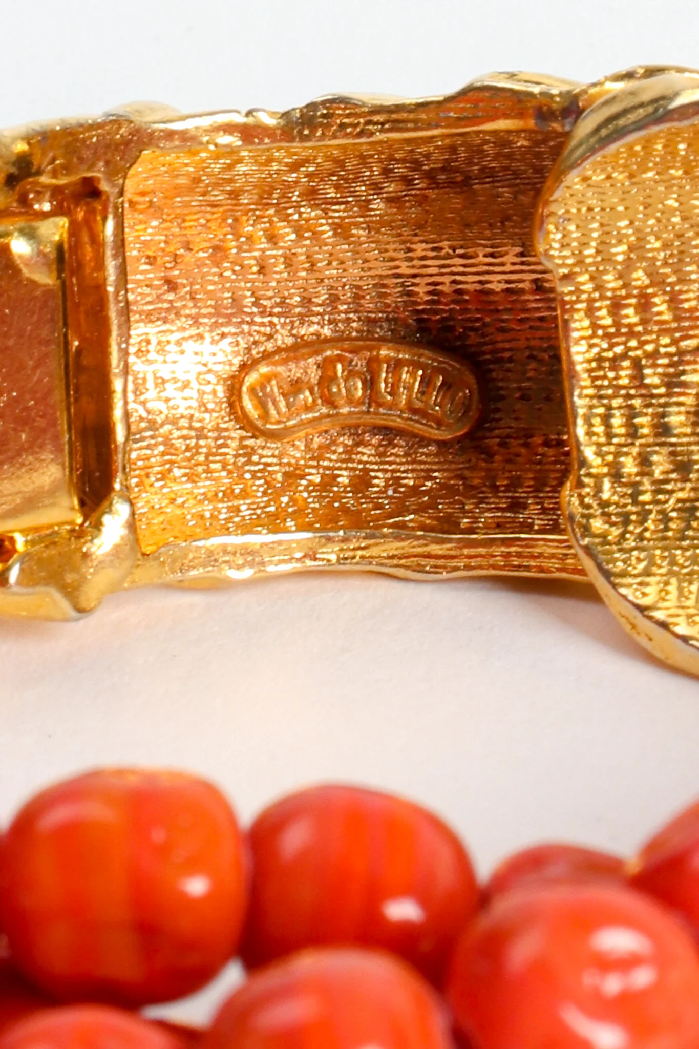 Coral Crustacean Bead Bracelet - Image 7