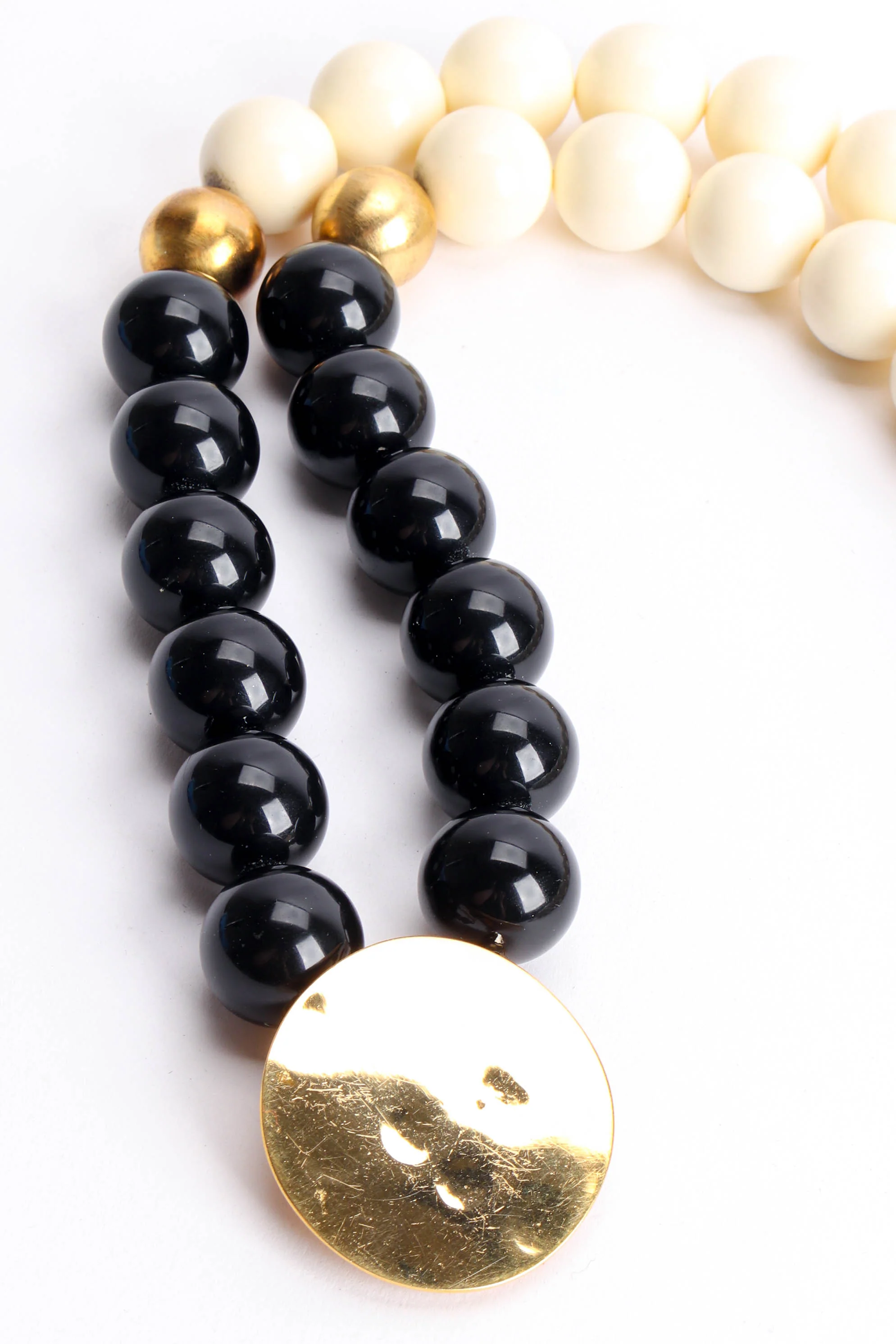 Coupling Moon Bead Necklace - Image 9