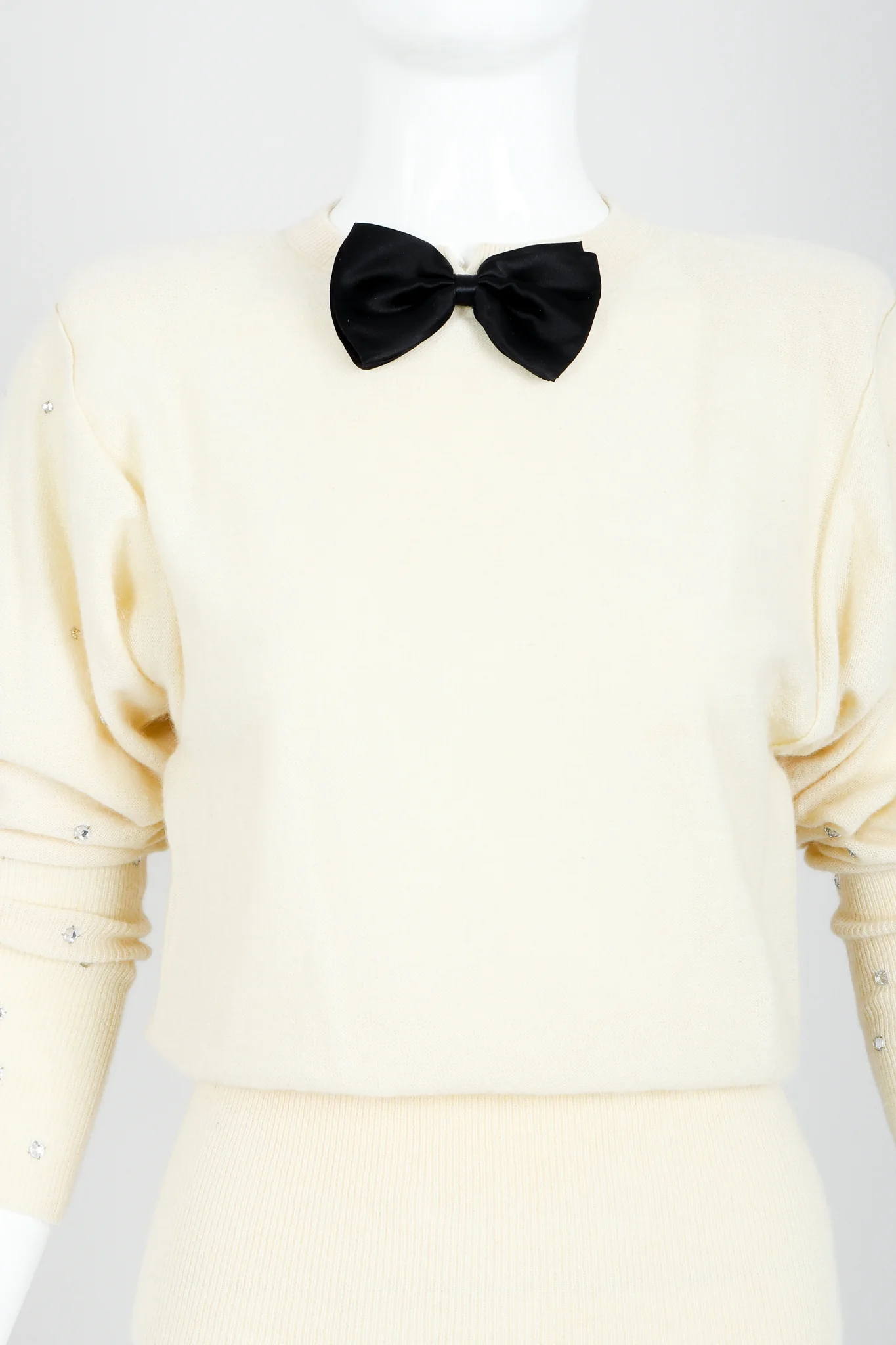 Cream Knit Bow Tie Sweater - Image 4
