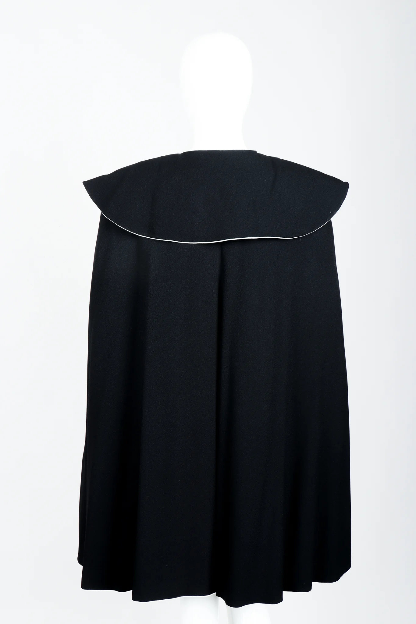 Crepe Cape & Pant Set - Image 10