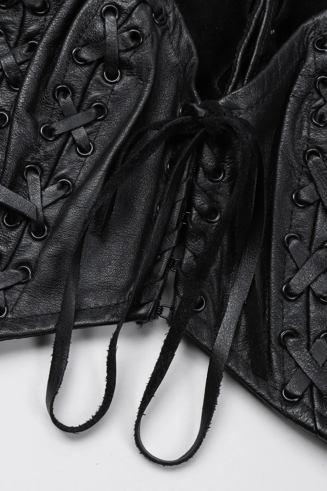 Cropped Leather Vest - Image 11