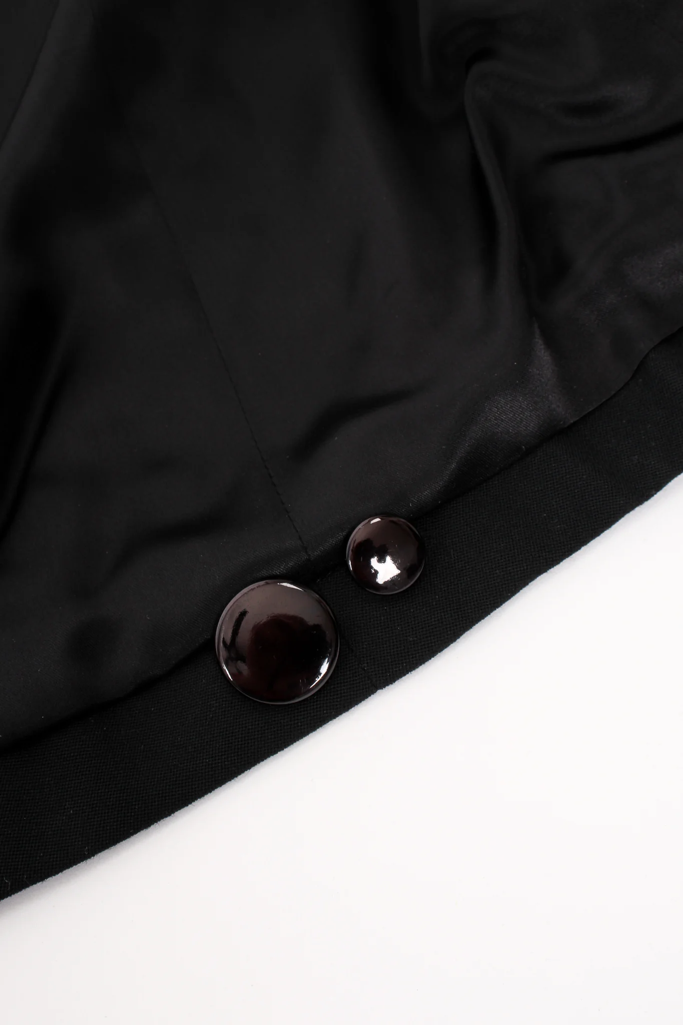 Cropped Tuxedo Jacket - Image 14