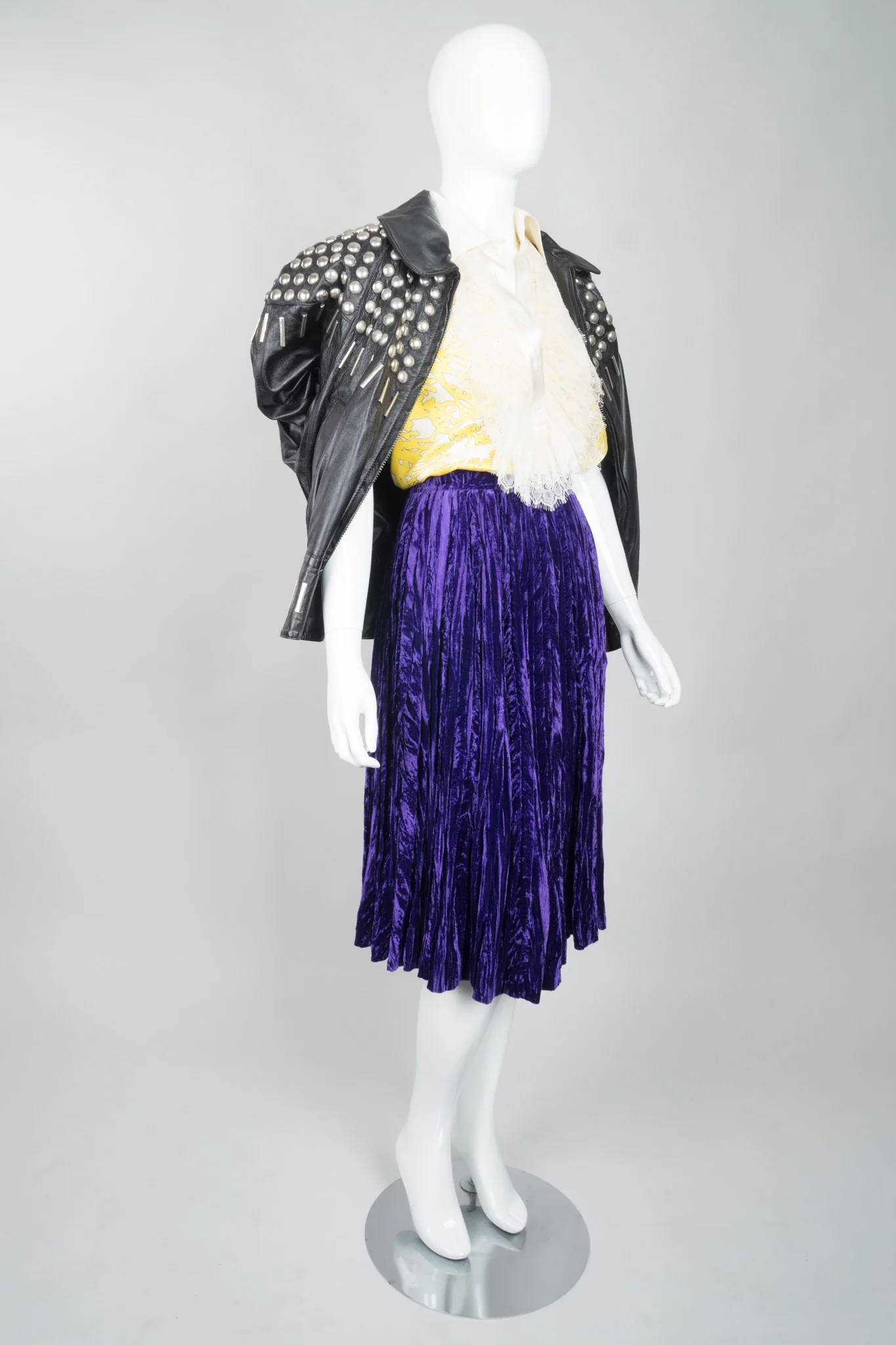 Crushed Velvet Pleated Skirt - Image 13