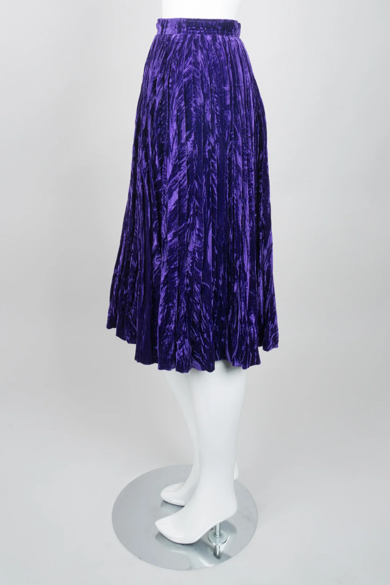 Crushed Velvet Pleated Skirt - Image 4