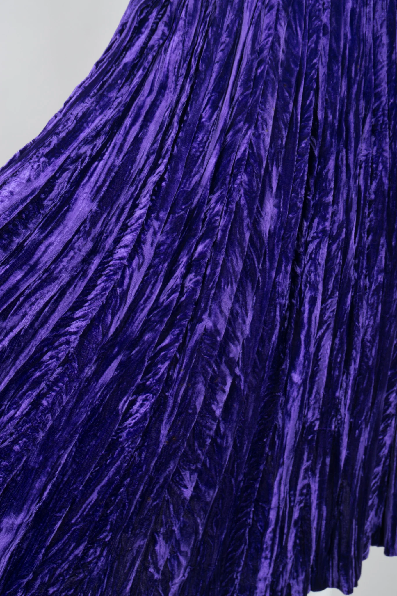 Crushed Velvet Pleated Skirt - Image 7