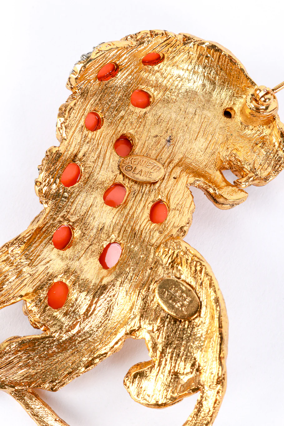 Crystal & Coral Stone Lion Brooch - Image 5