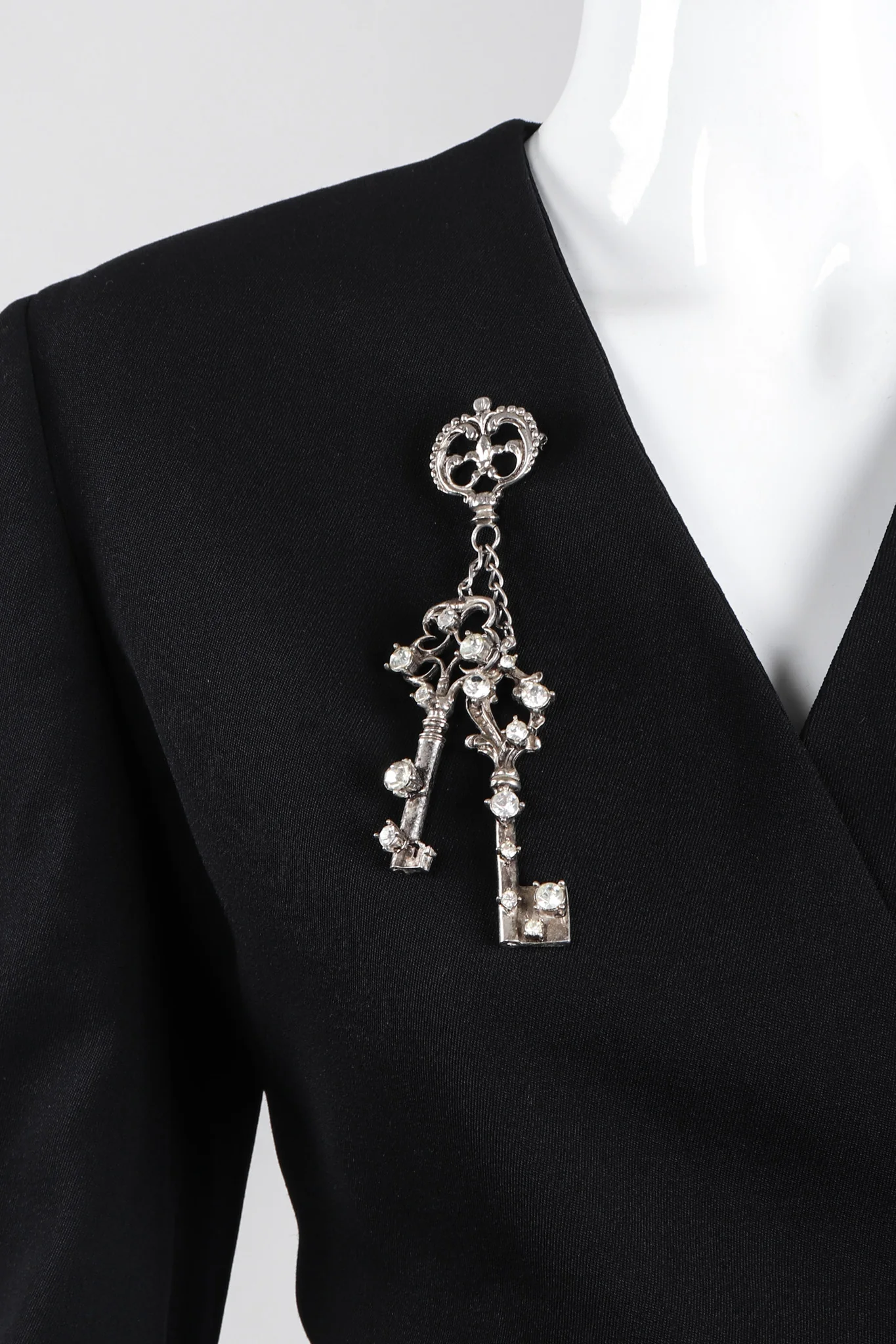 Crystal Keys Brooch - Image 2