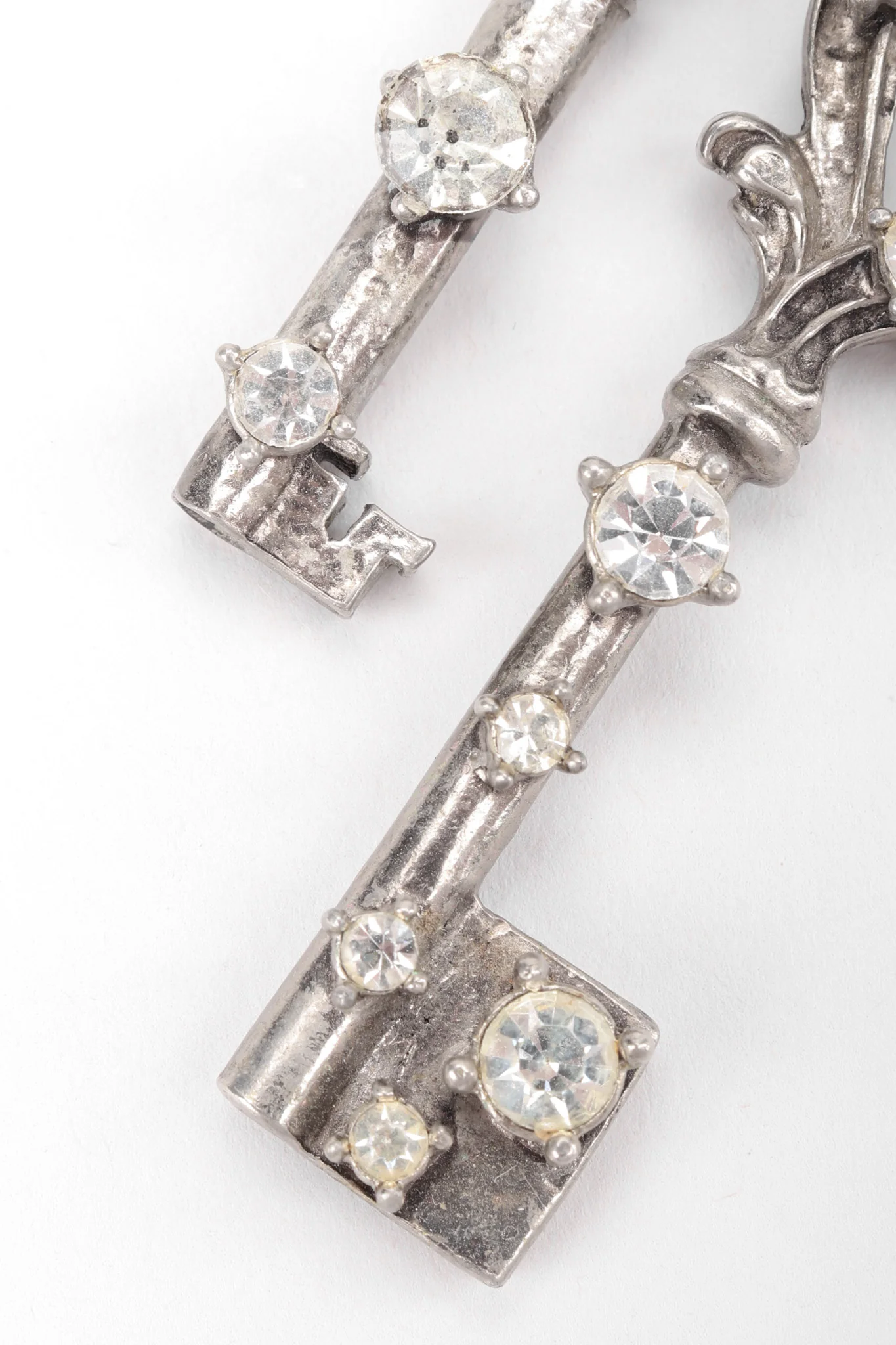 Crystal Keys Brooch - Image 4
