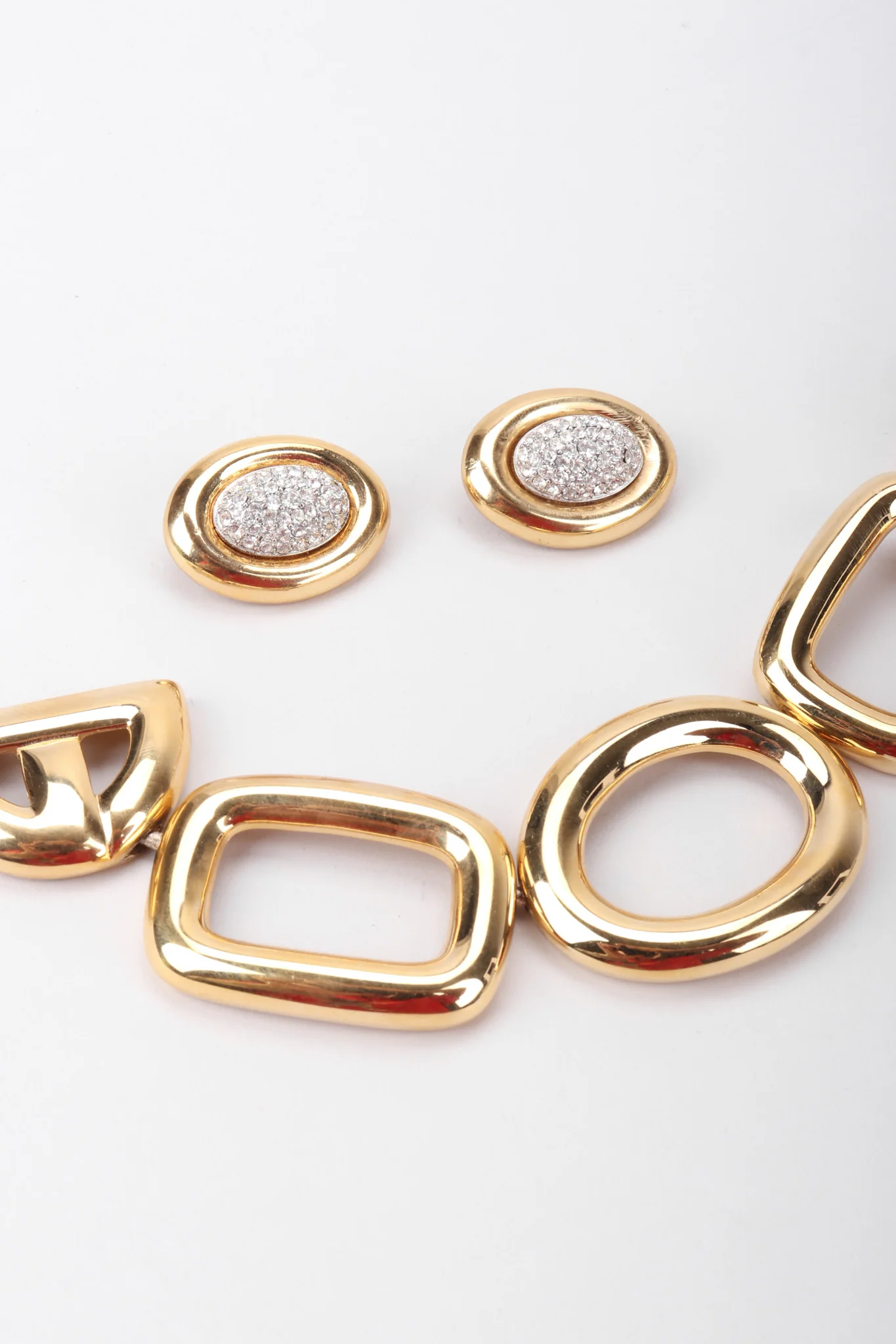Crystal Oval Collar Necklace & Earring Set - Image 7