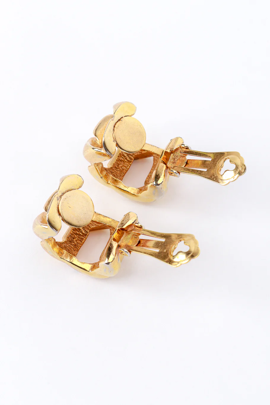Curb Chain Huggie Earrings - Image 6