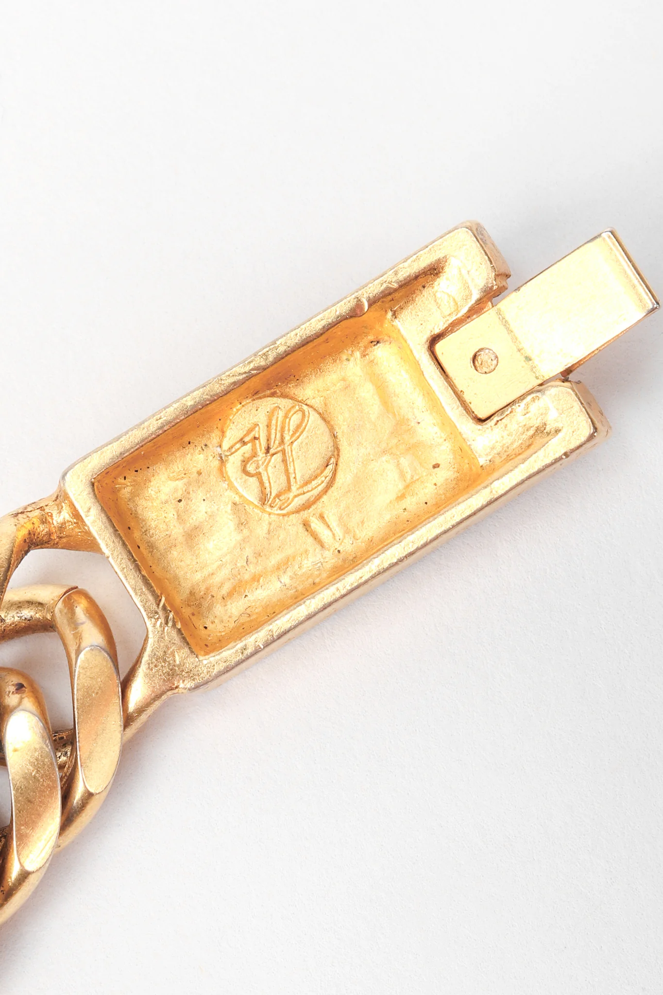 Curb Chain Logo Collar - Image 7