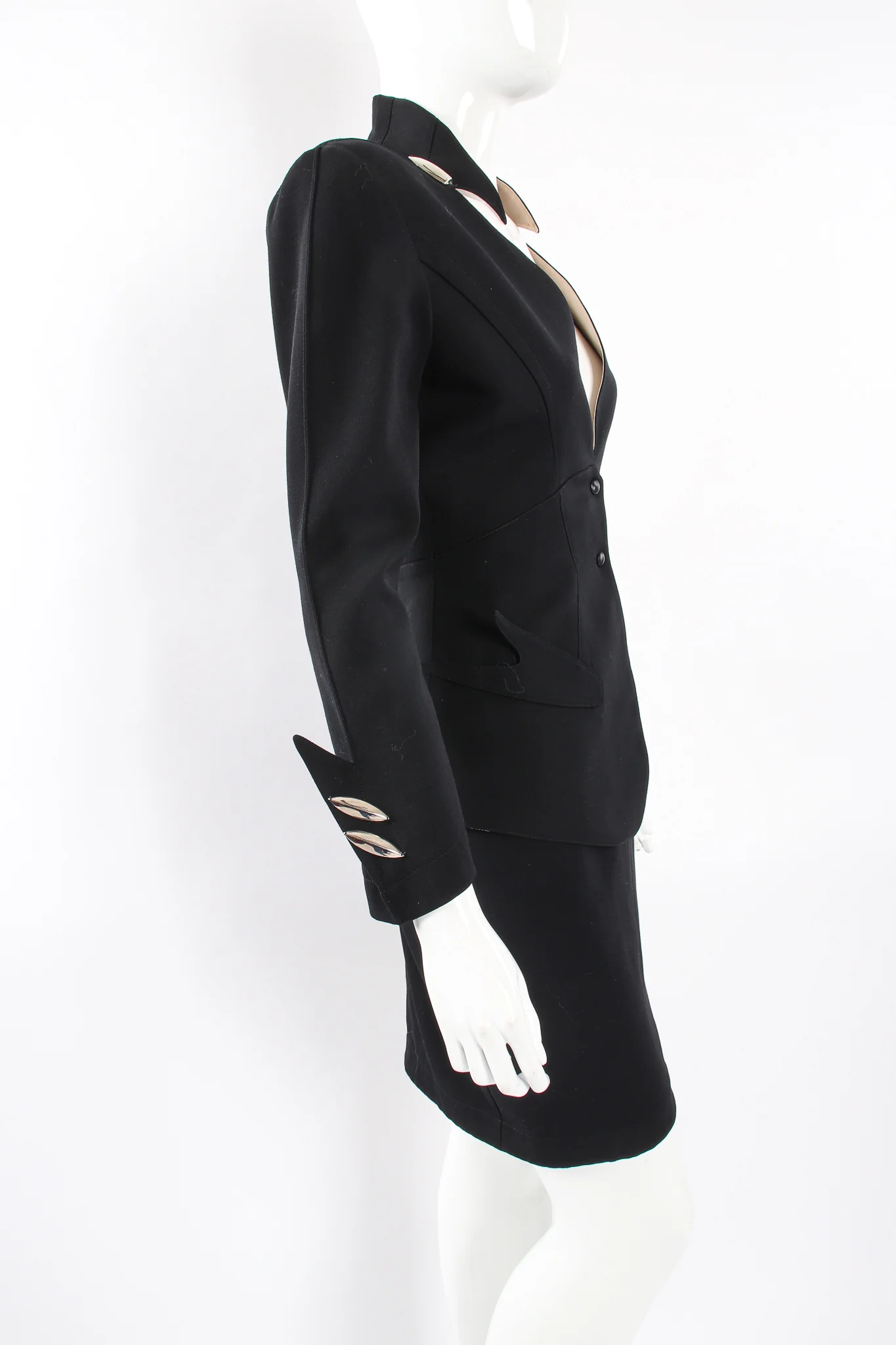 1980s Pointed Cutout Collar Jacket & Skirt Set - Image 3