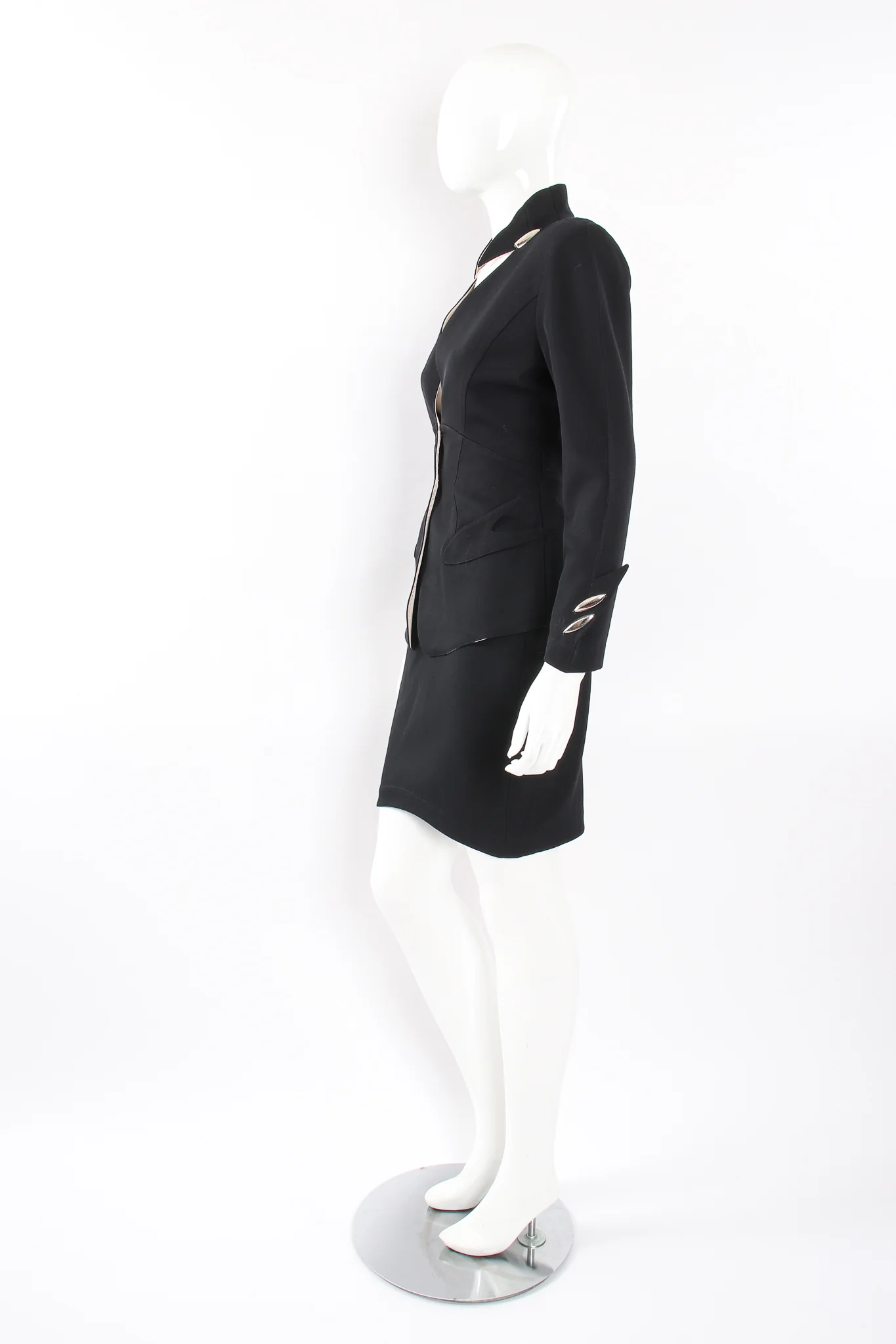 1980s Pointed Cutout Collar Jacket & Skirt Set - Image 6