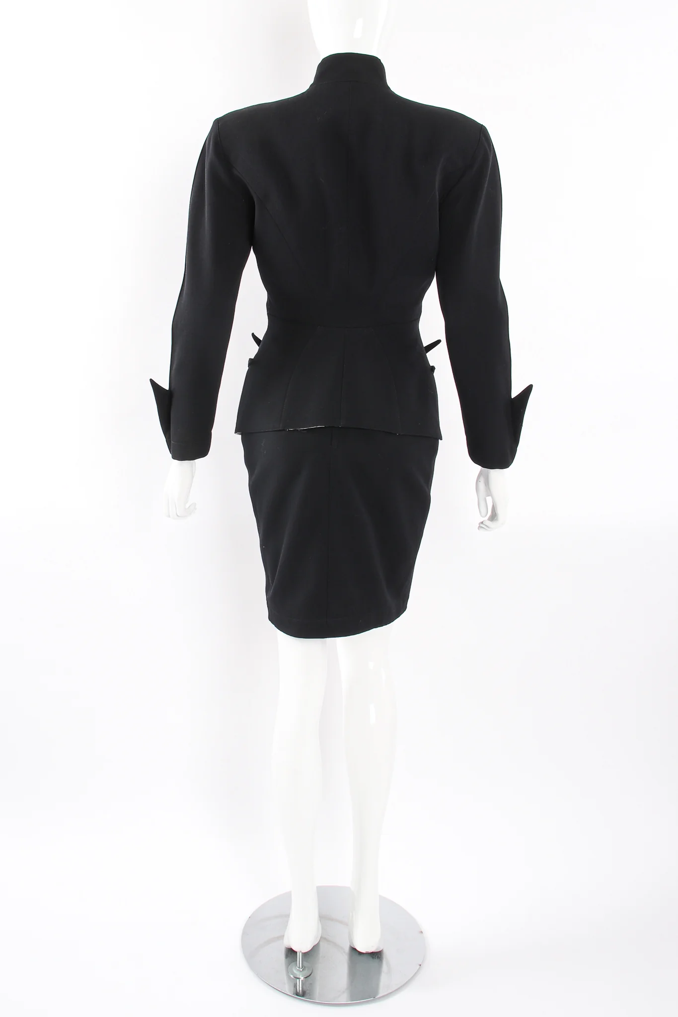 1980s Pointed Cutout Collar Jacket & Skirt Set - Image 7
