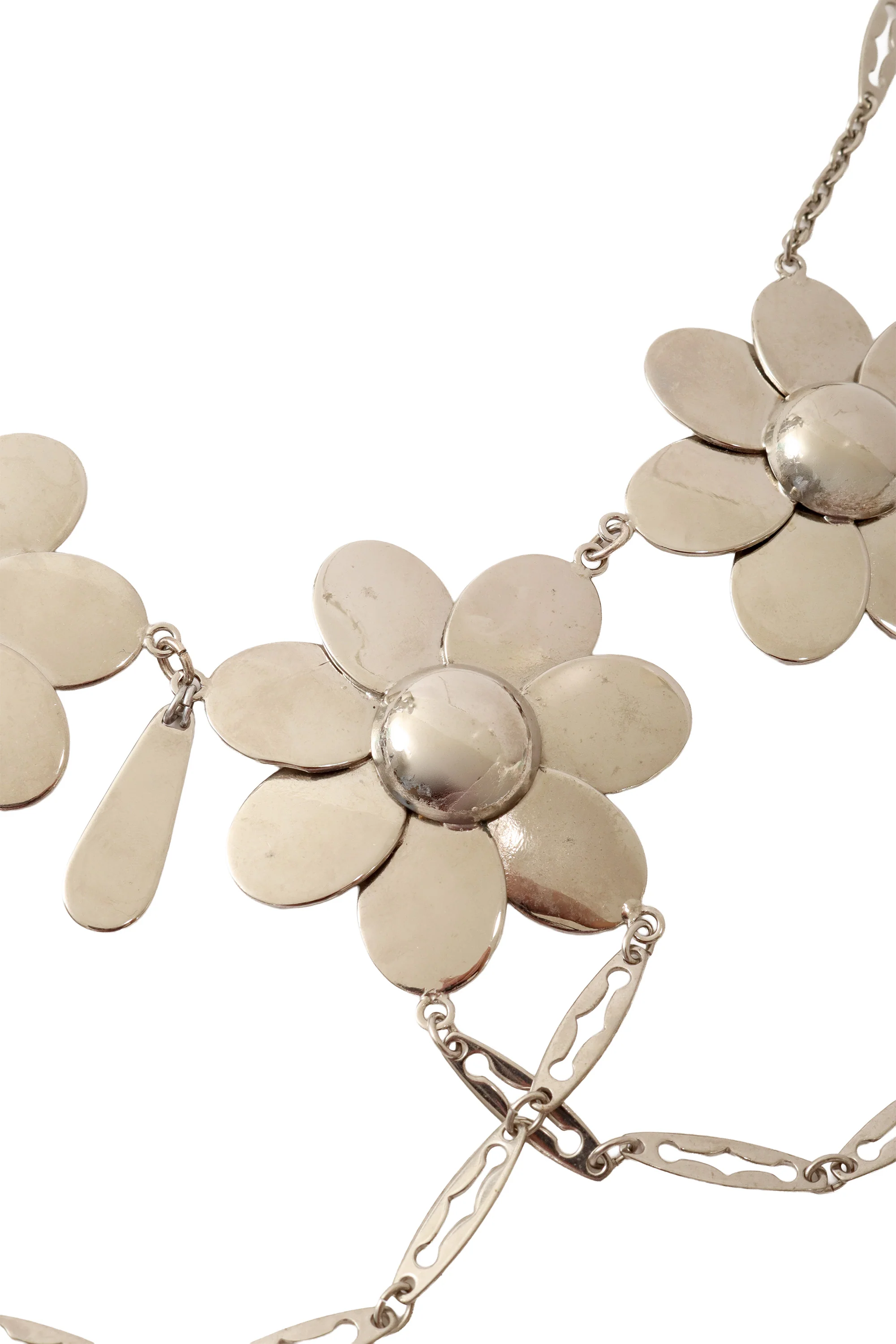 Daisy Drape Link Necklace - Image 4