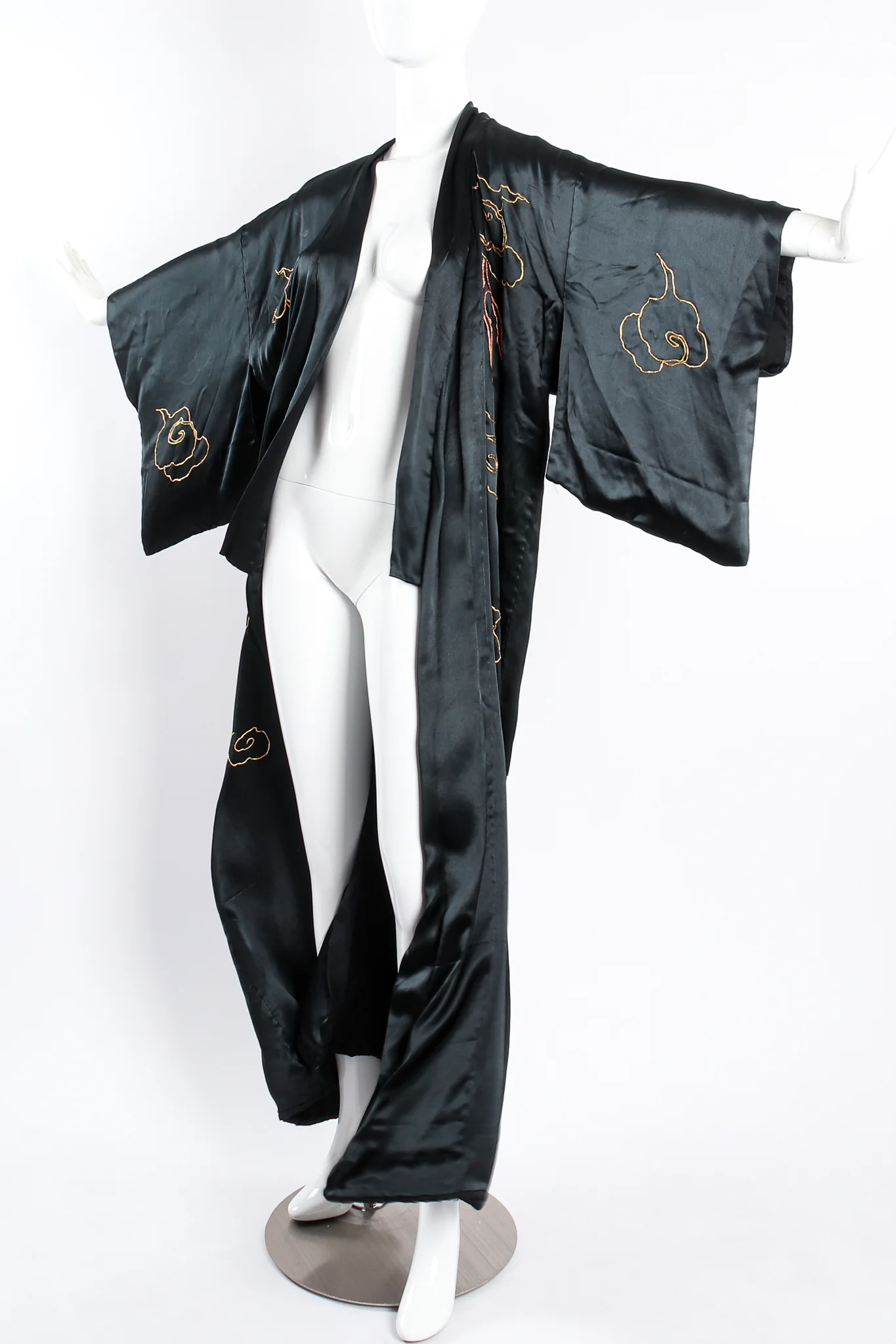 Dancing Dragon Kimono - Image 5