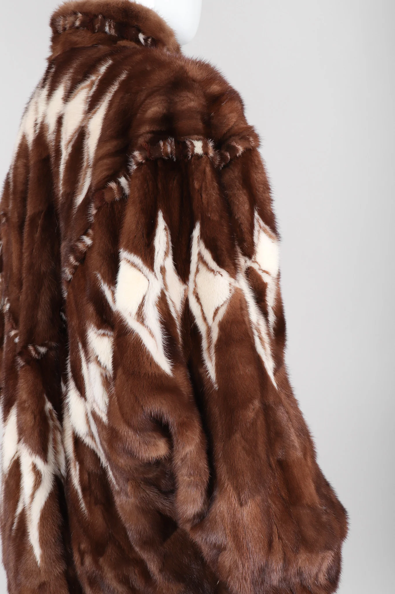 Diamond Mink Coat - Image 12