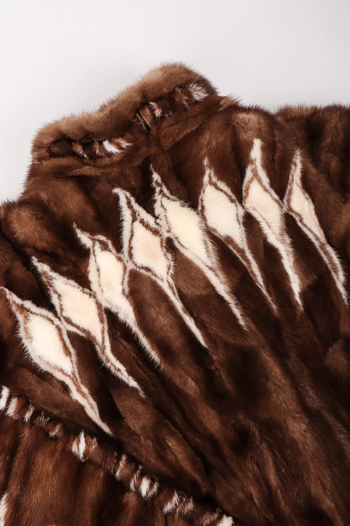 Diamond Mink Coat - Image 15