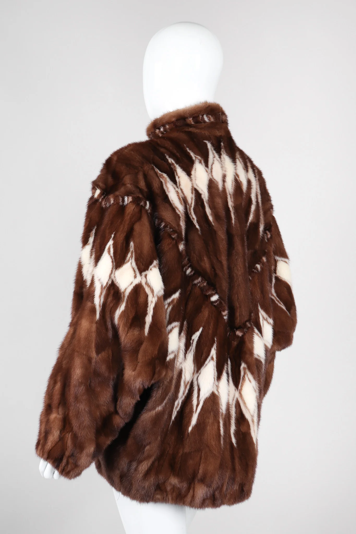 Diamond Mink Coat - Image 5