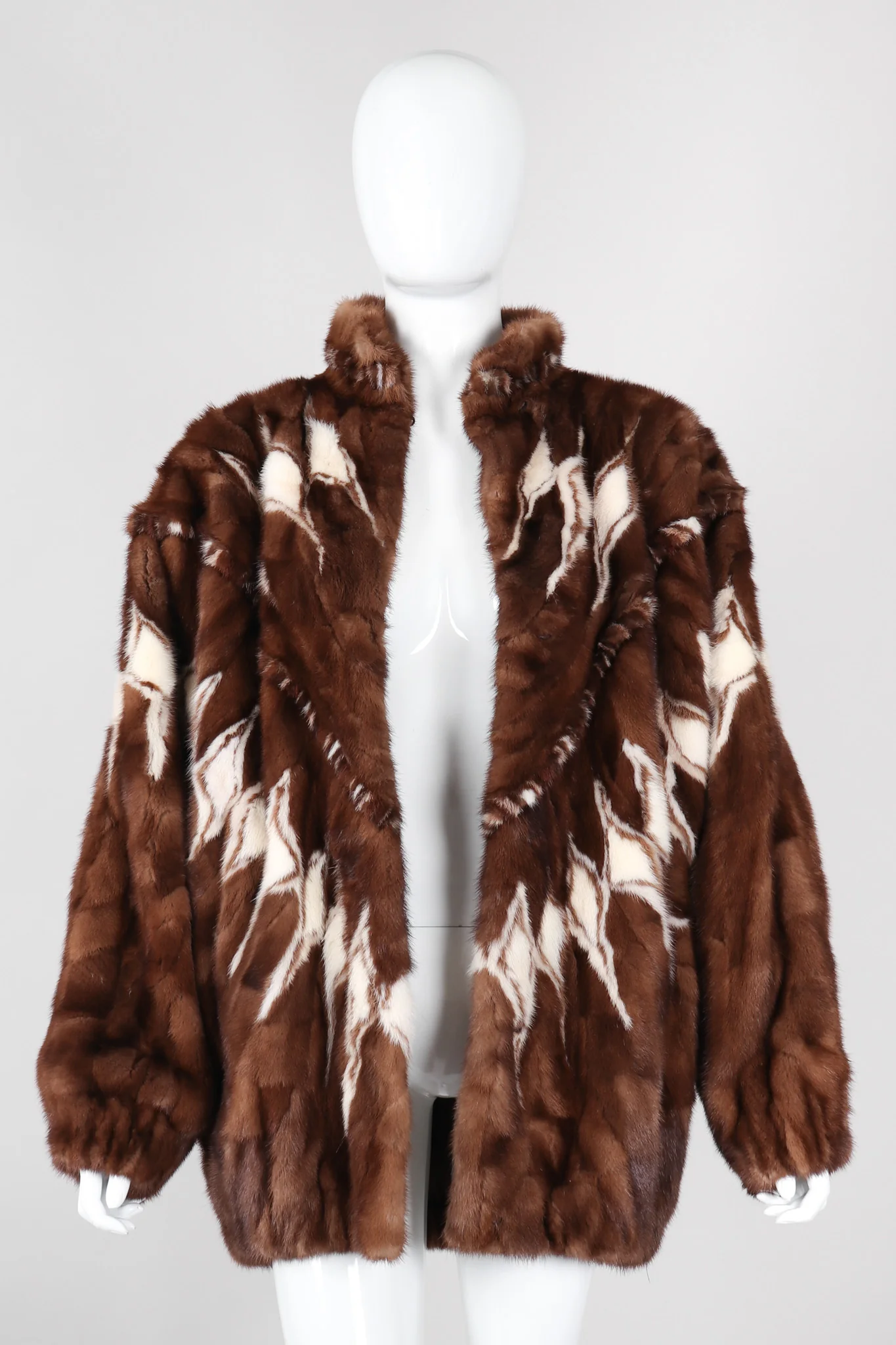 Diamond Mink Coat - Image 8