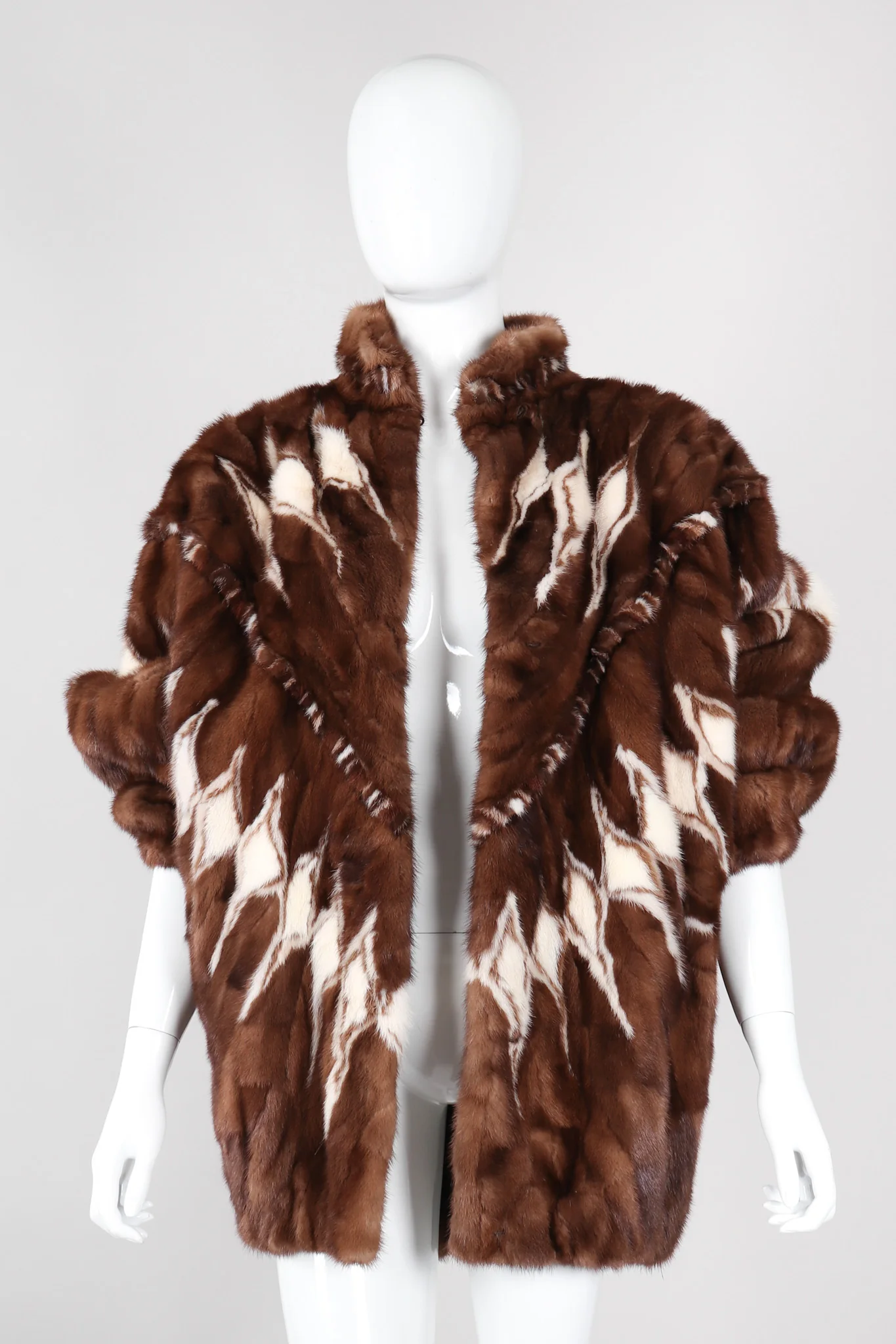 Diamond Mink Coat - Image 9