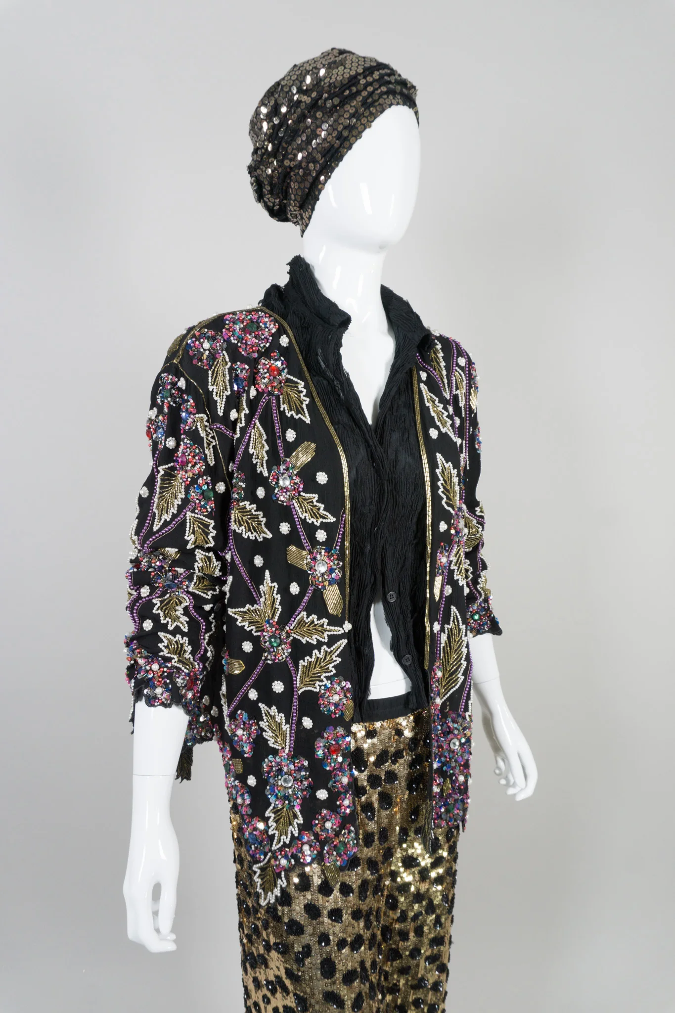 Diamond Pleated Blouse - Image 13