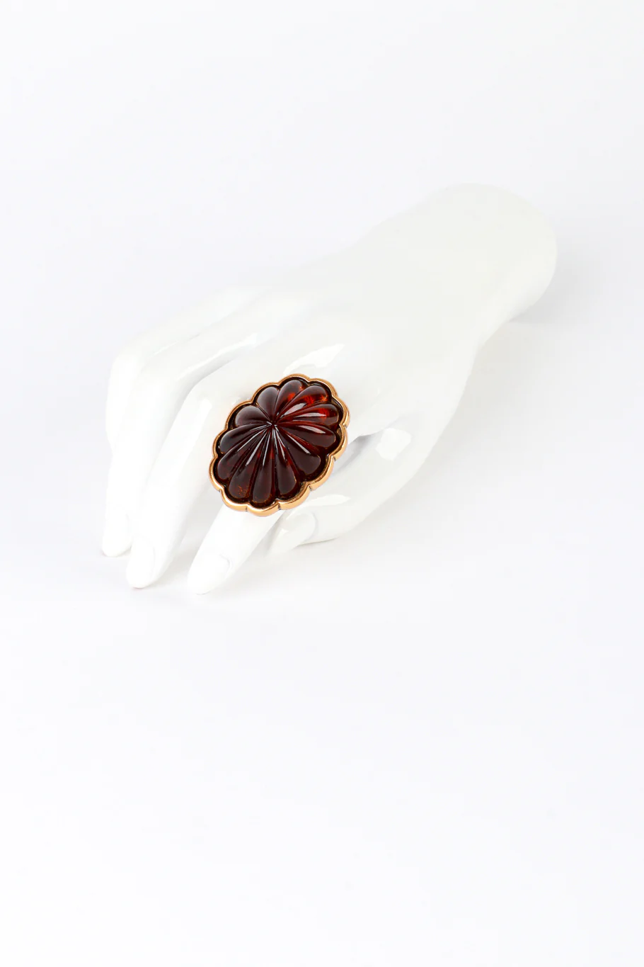 Domed Gripoix Scalloped Cocktail Ring - Image 2