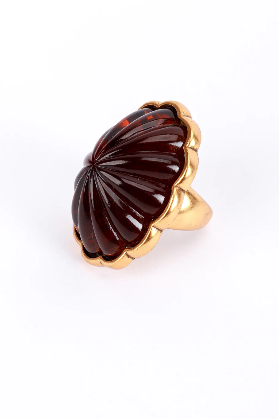 Domed Gripoix Scalloped Cocktail Ring - Image 3
