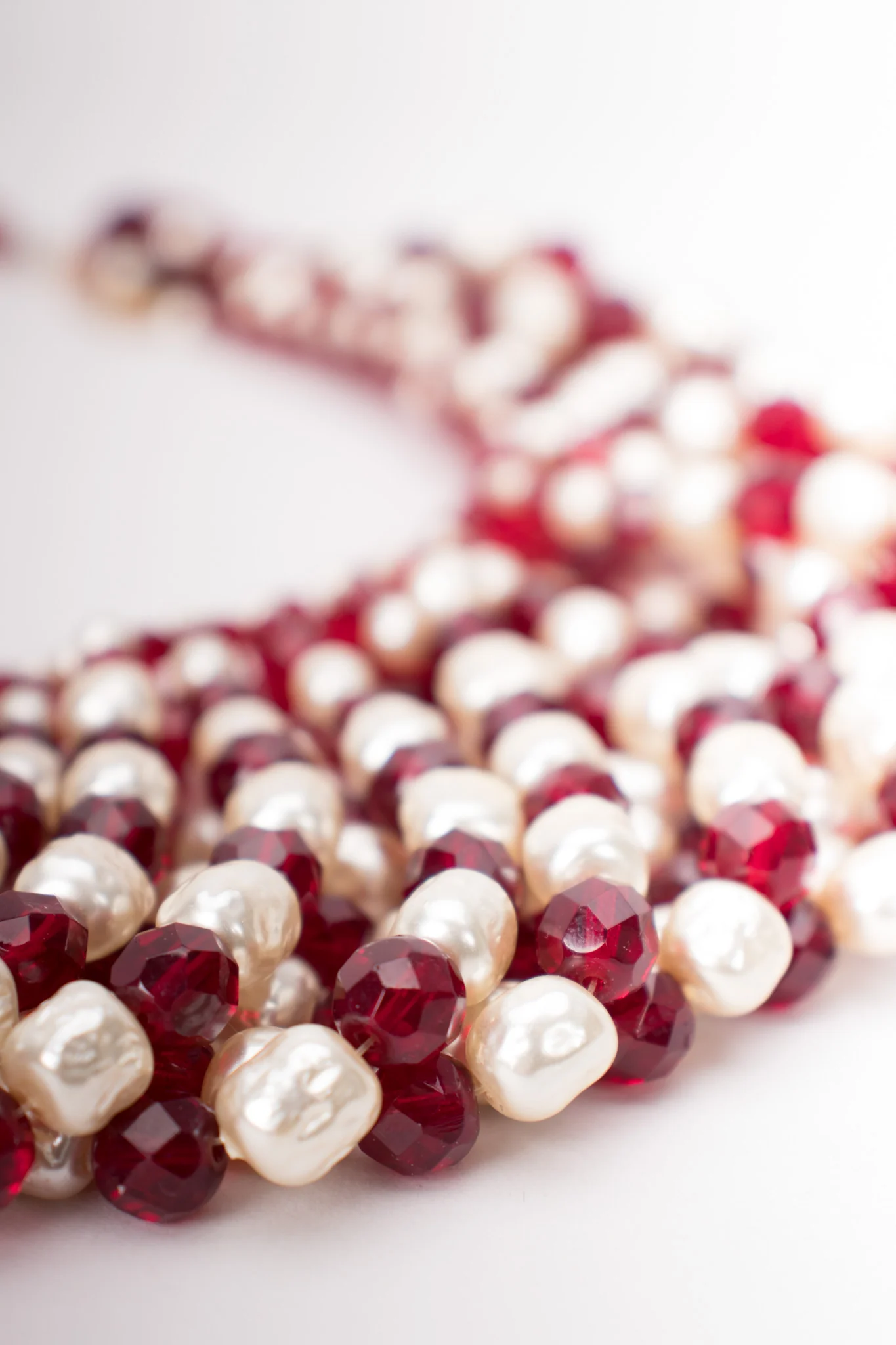 Draped Bead Pearl Necklace II - Image 4