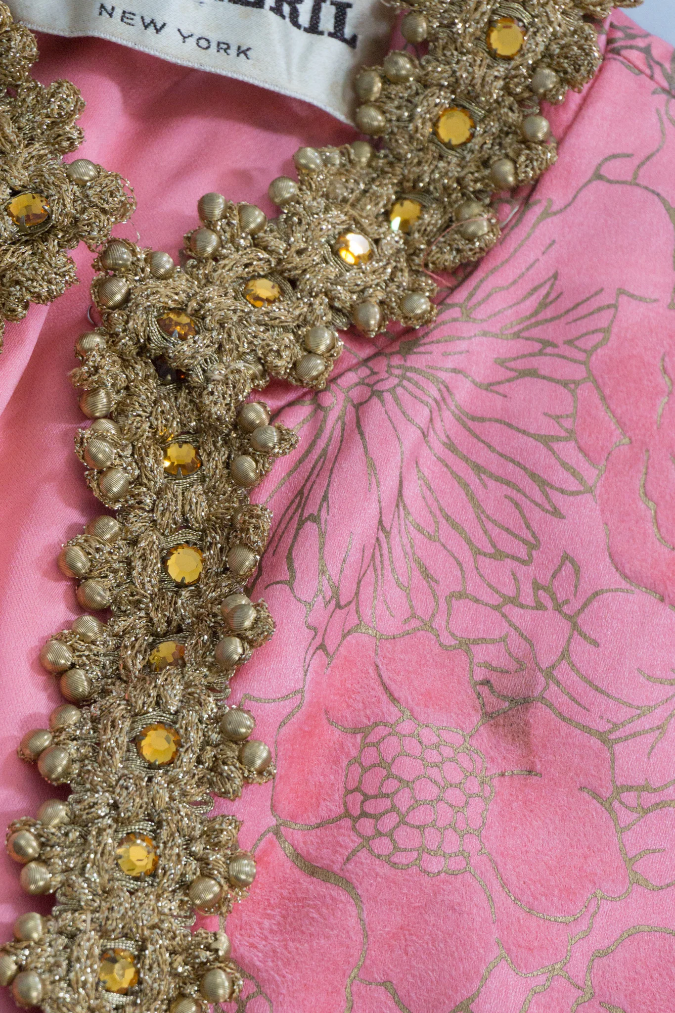 Embellished Floral Cropped Vest - Image 12