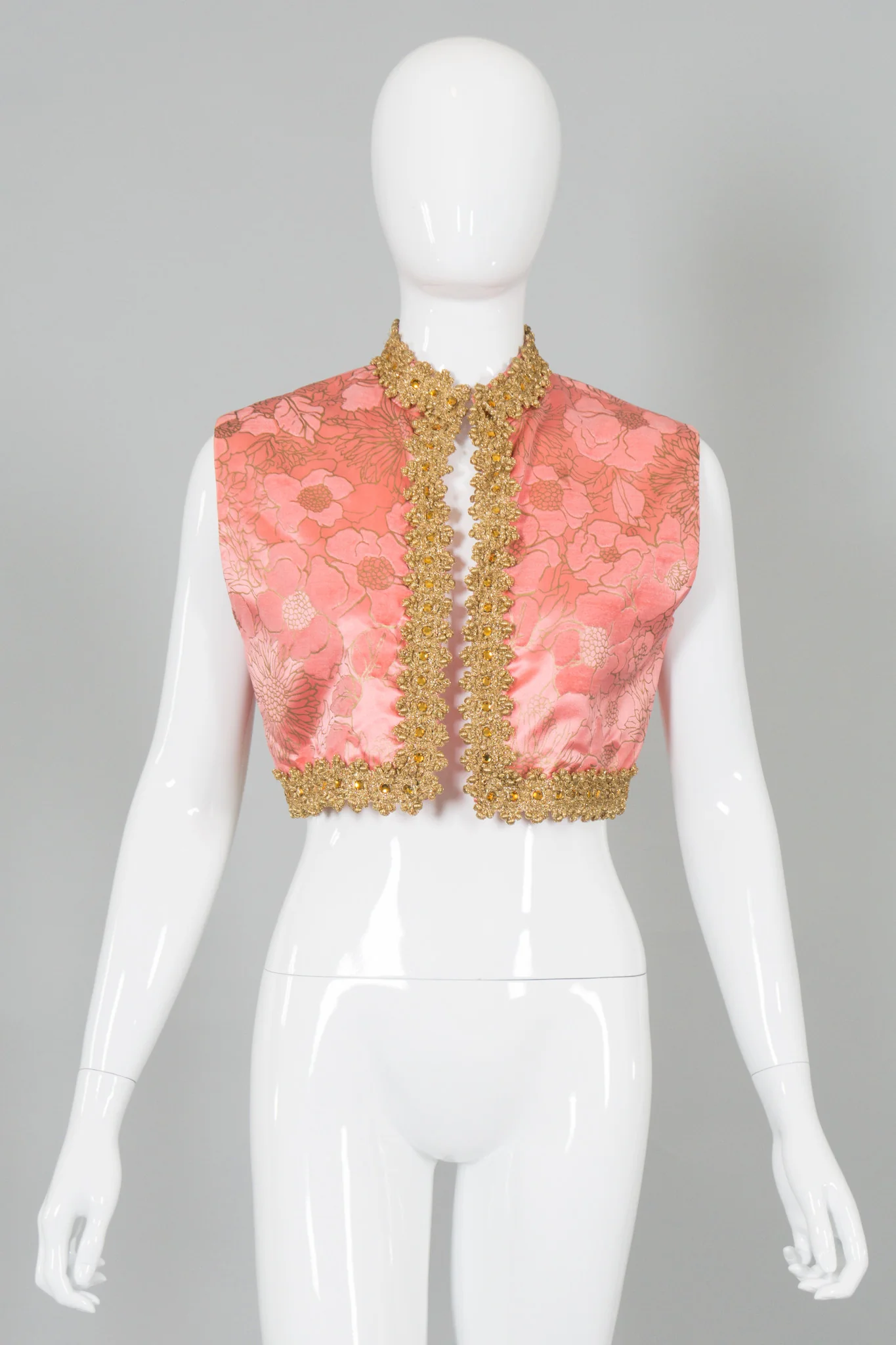 Embellished Floral Cropped Vest - Image 3