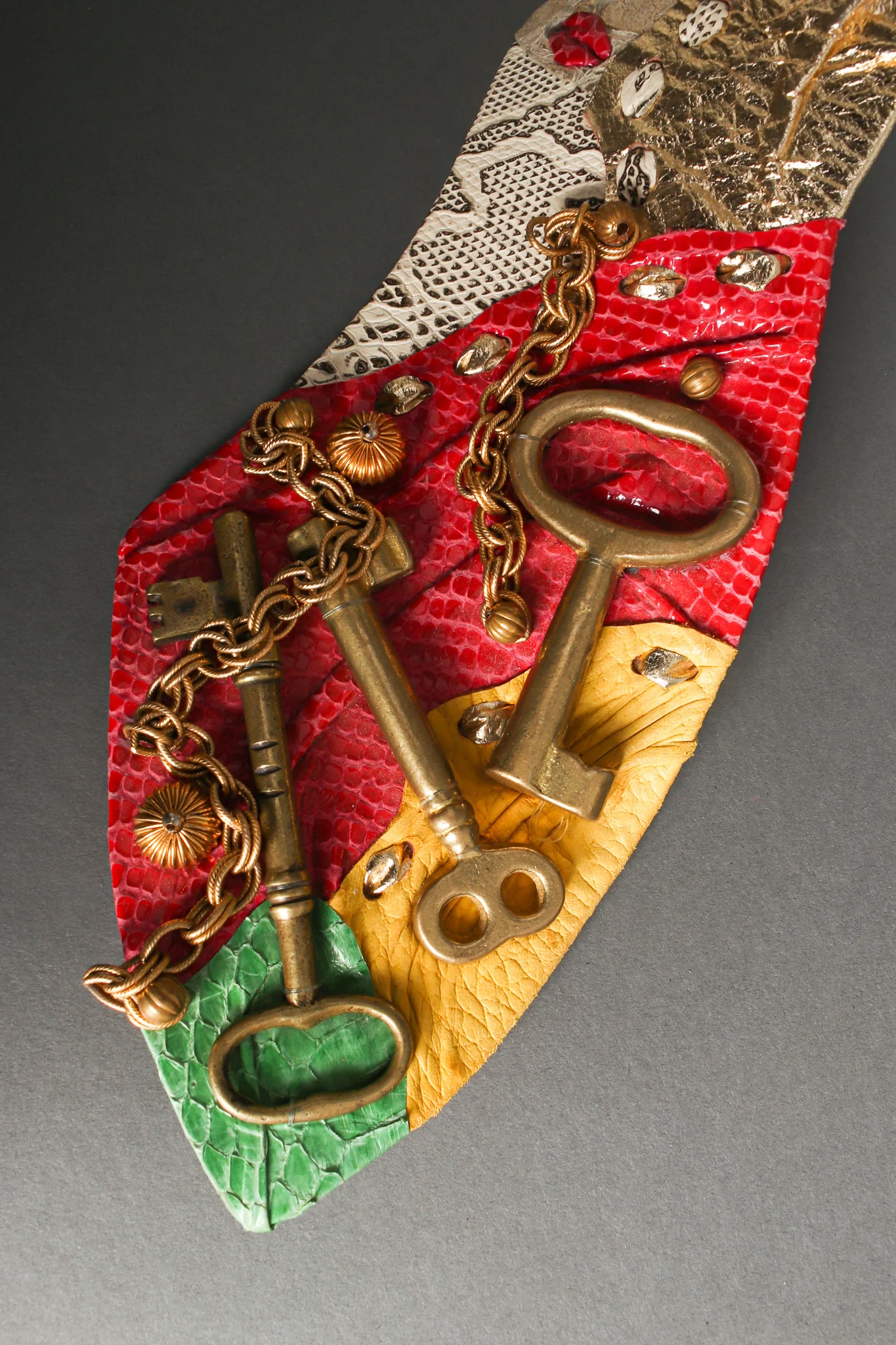 Embellished Reptile Key Waist Belt - Image 5