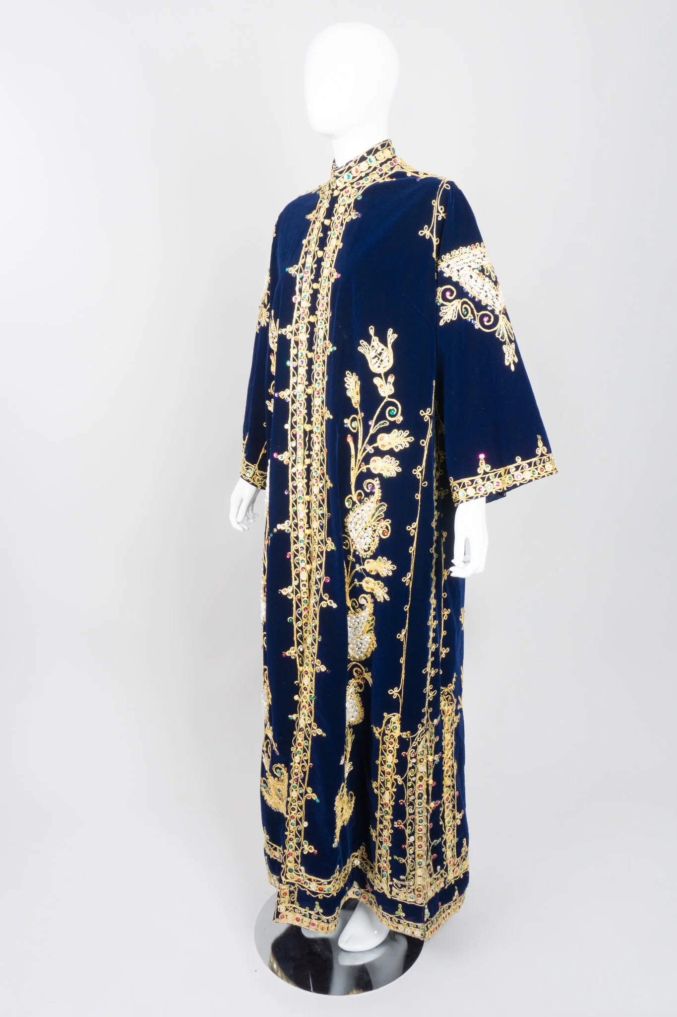 Embellished Velvet Illuminati Robe - Image 4
