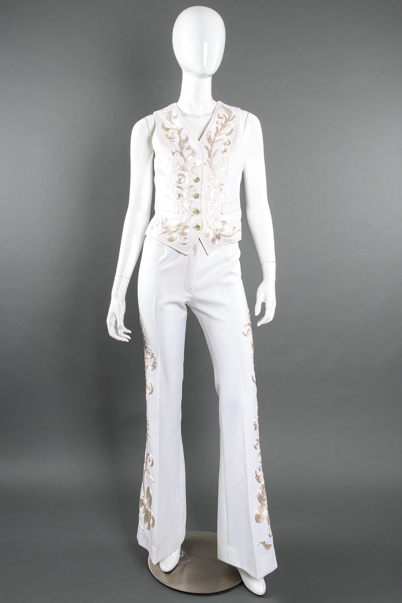 Cord Embroidered 3-Piece Suit - Image 14