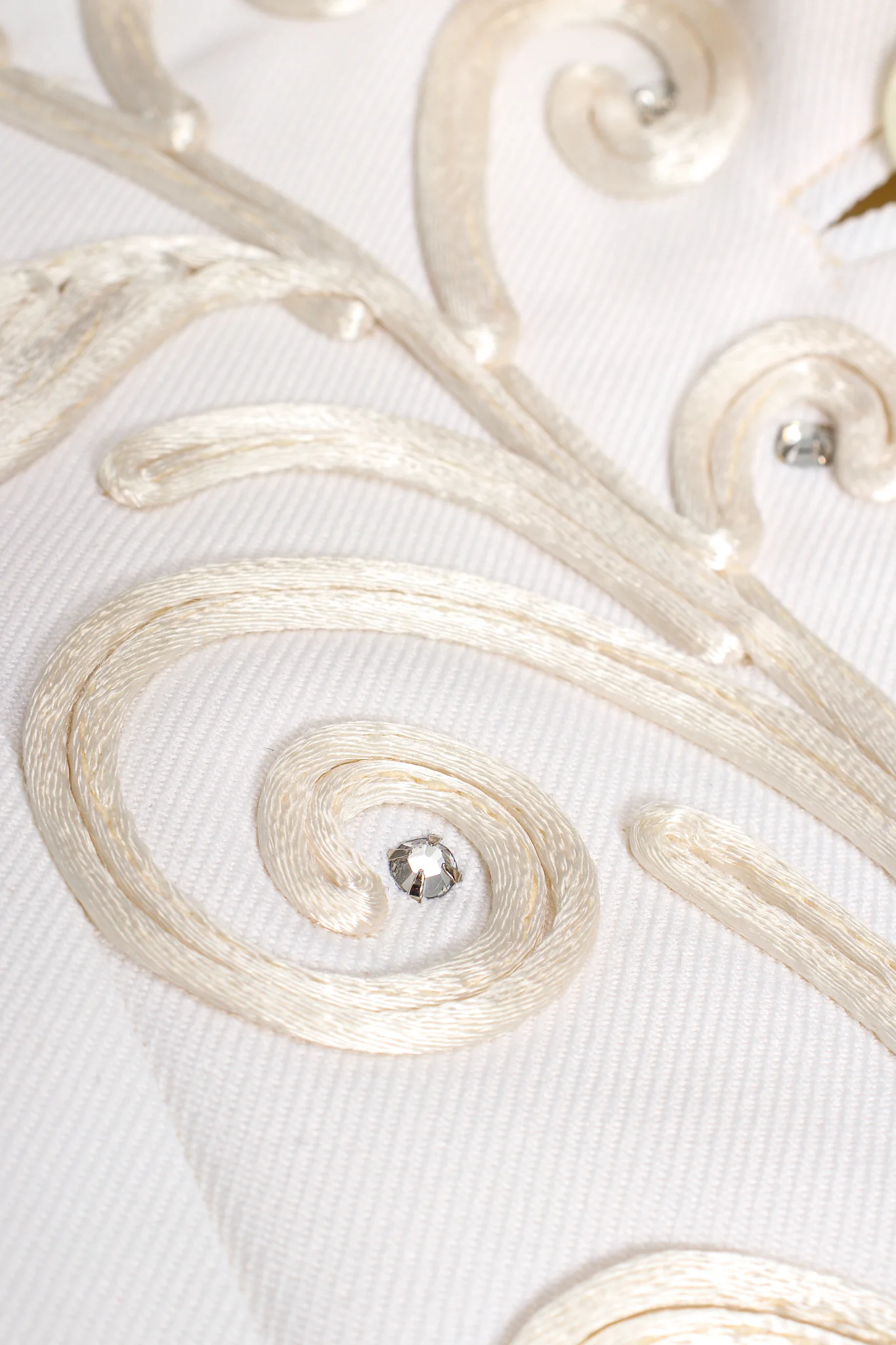 Cord Embroidered 3-Piece Suit - Image 28