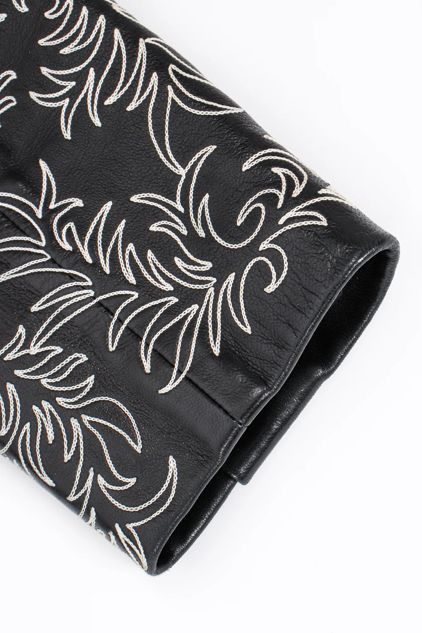 Embroidered Collarless Leather Jacket - Image 20