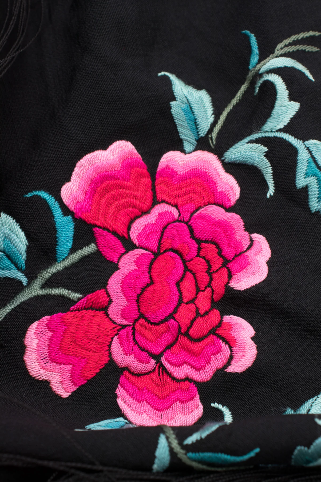 Embroidered Floral Piano Shawl - Image 7