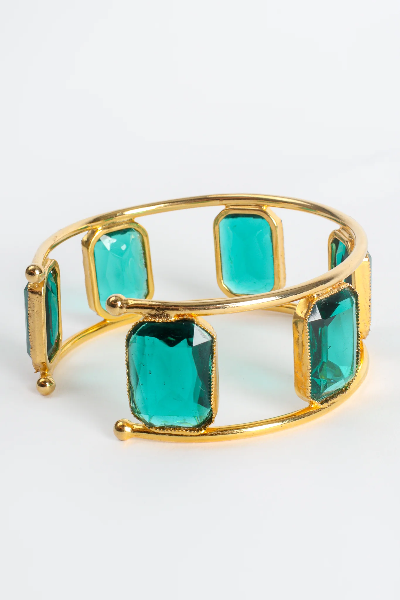 Emerald 6-Stone Armband
