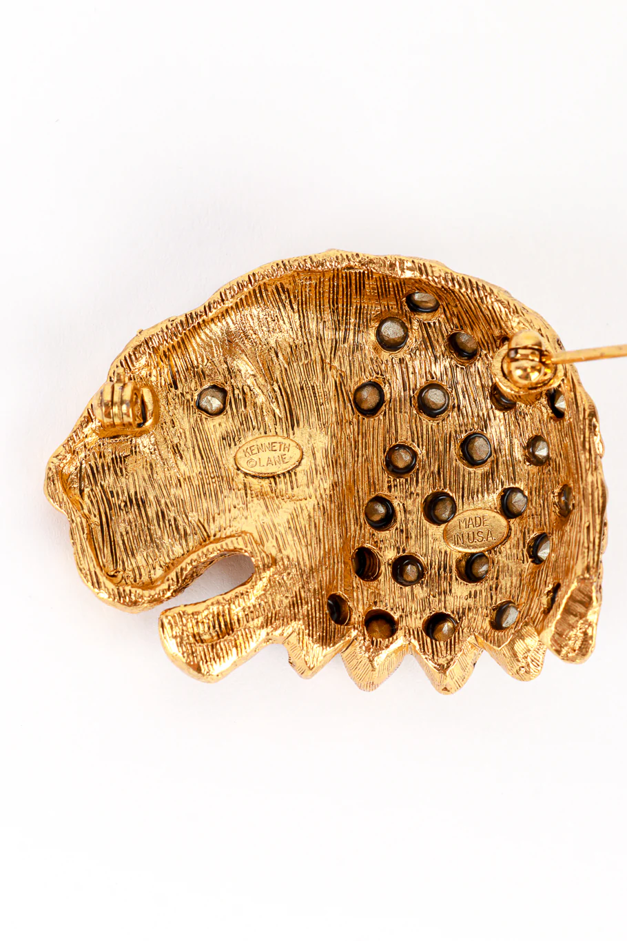 Emerald Crystal Lion Head Brooch - Image 5