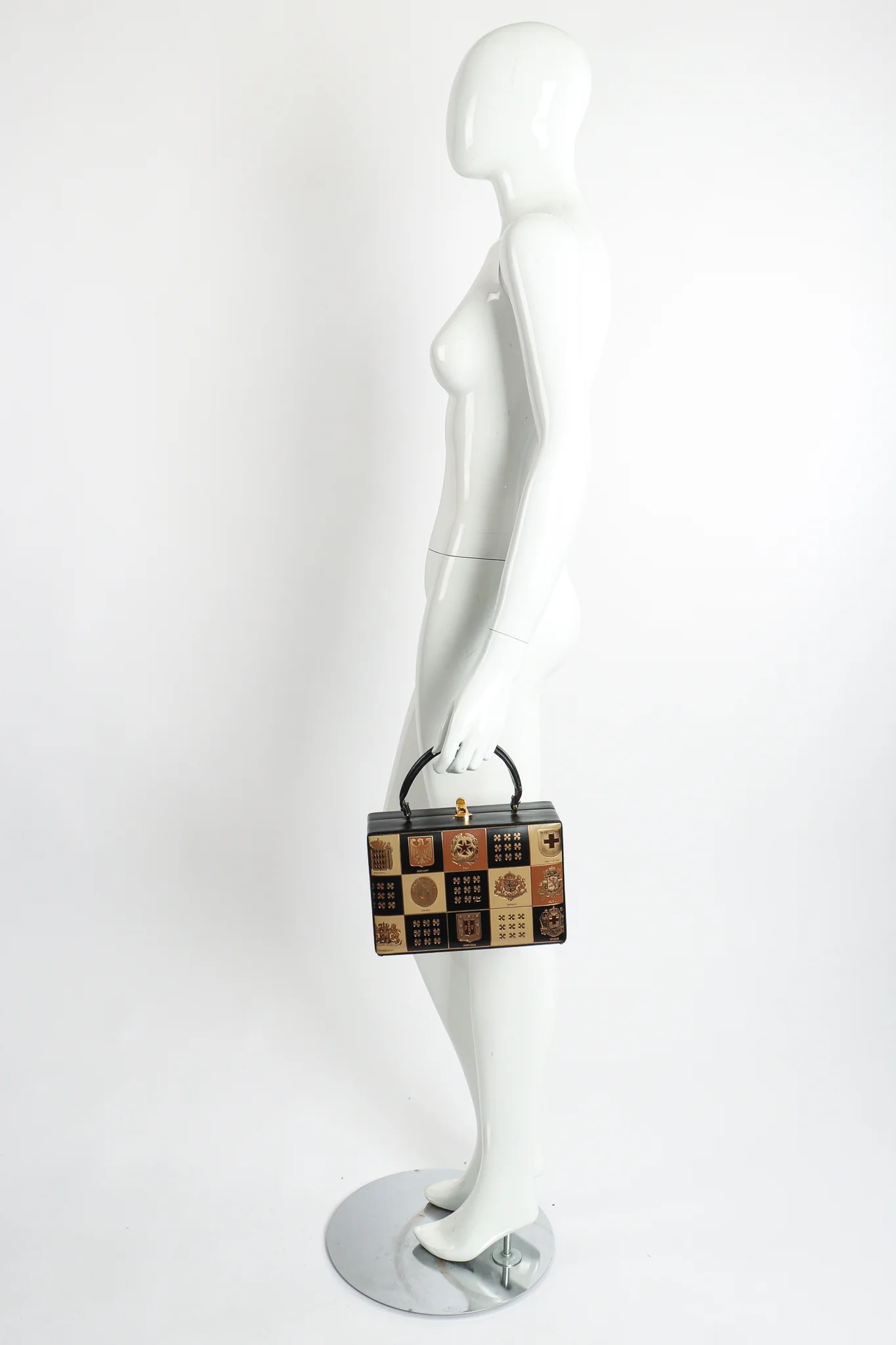 European Crest Box Bag - Image 18