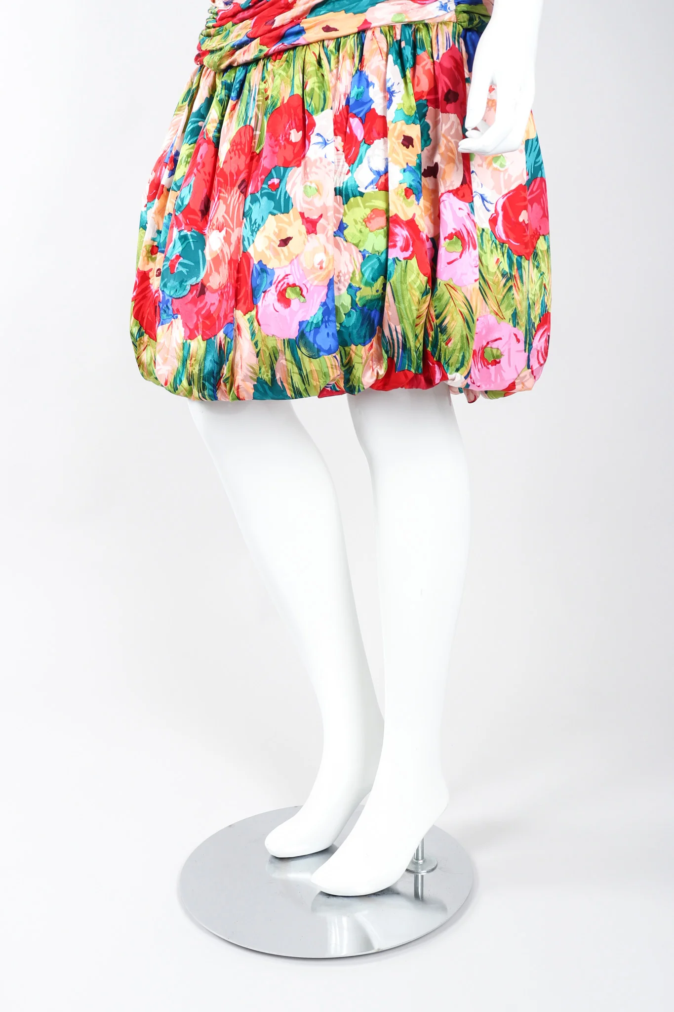 Ruched Floral Puff Dress - Image 10