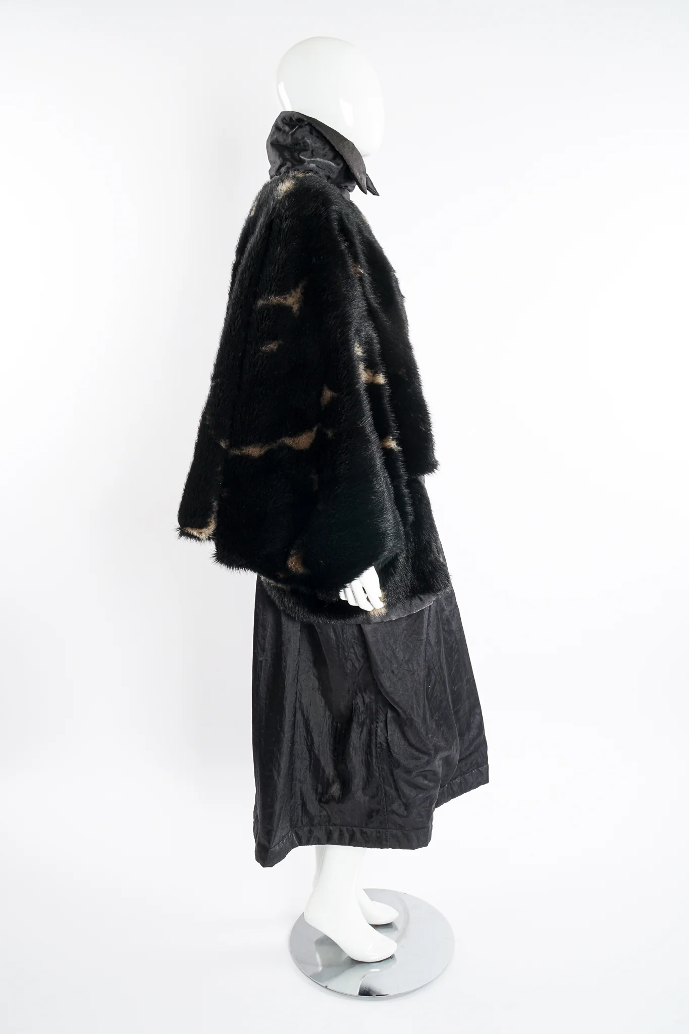 Faux Fur Overcoat - Image 11