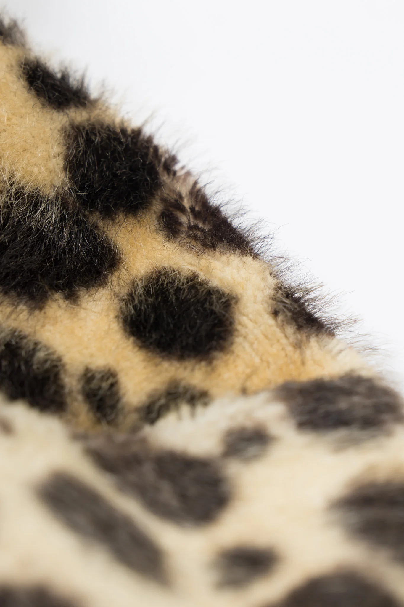 Faux Leopard Fur Peacoat - Image 14