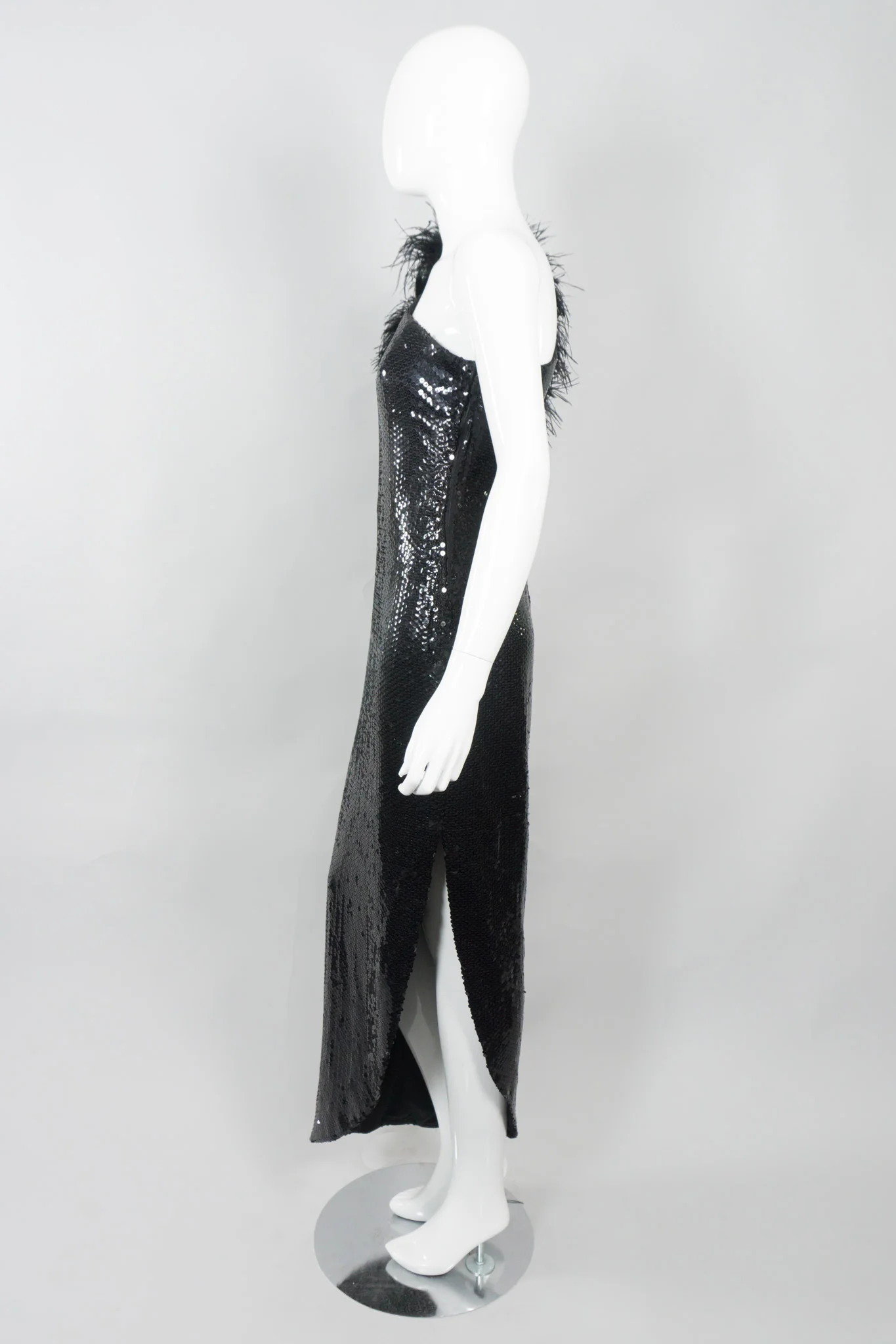 Feather One-Shoulder Sequin Gown - Image 5