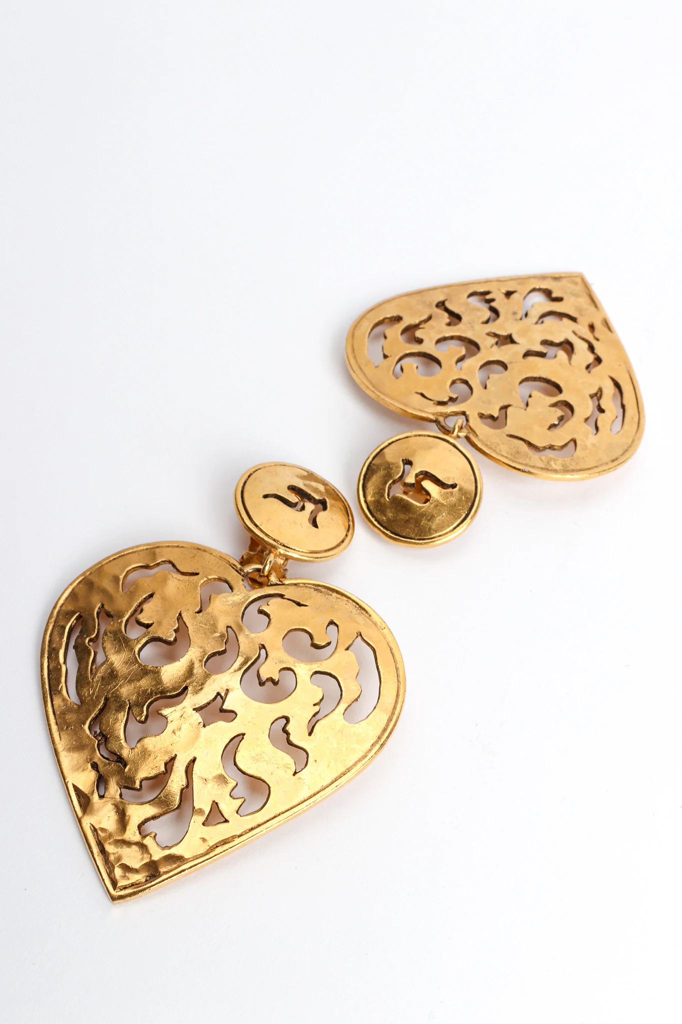 Flame Filigree Cutout Heart Earrings - Image 7