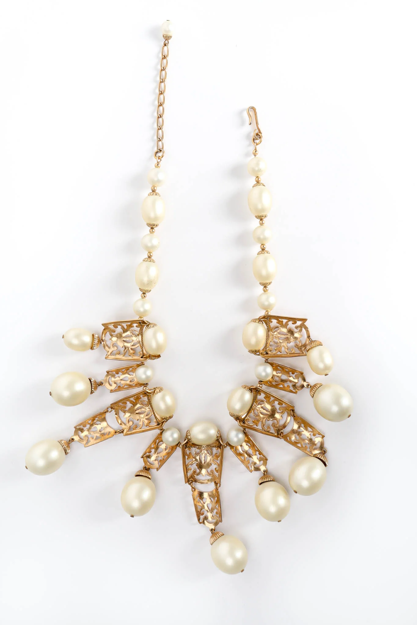 Fleur Filigree Pearl Necklace - Image 4